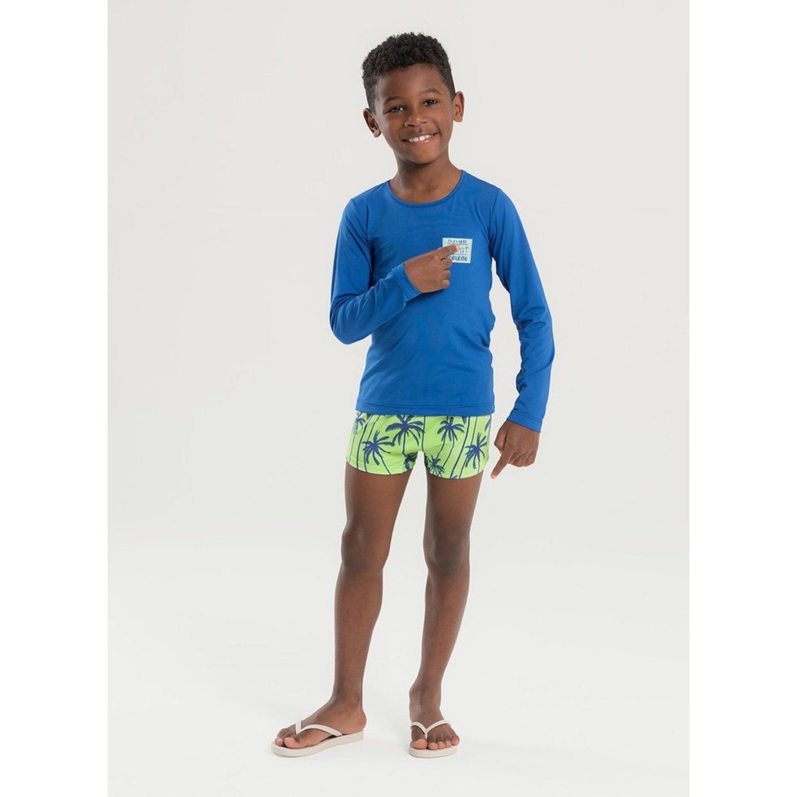 Conjunto Praia Menino Royal Camiseta Manga Longa e Sunga Palmeira Tropical