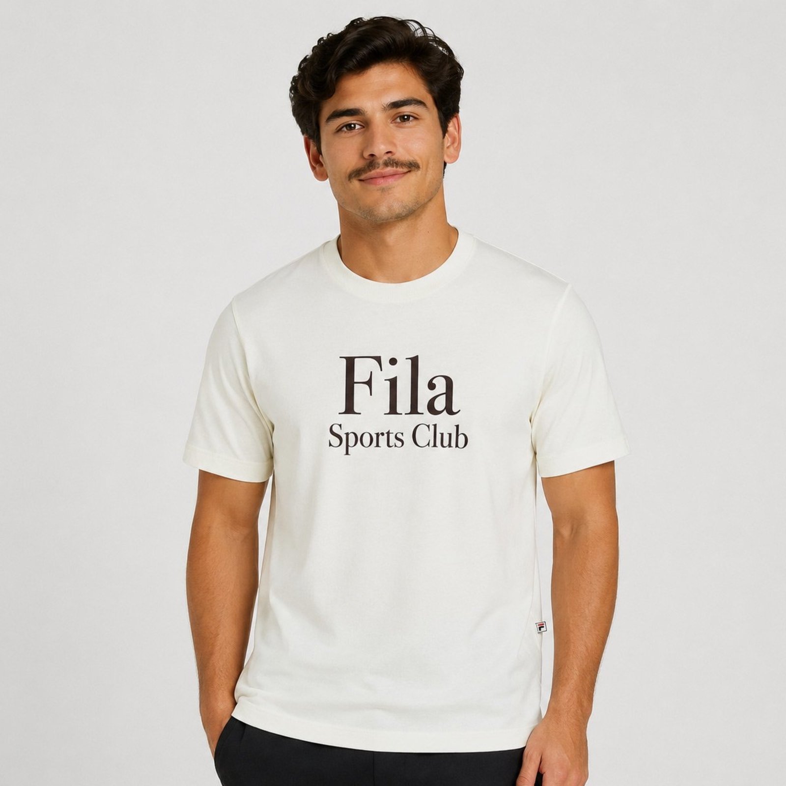 Camiseta Fila Regular Sports Club Graphic Off White