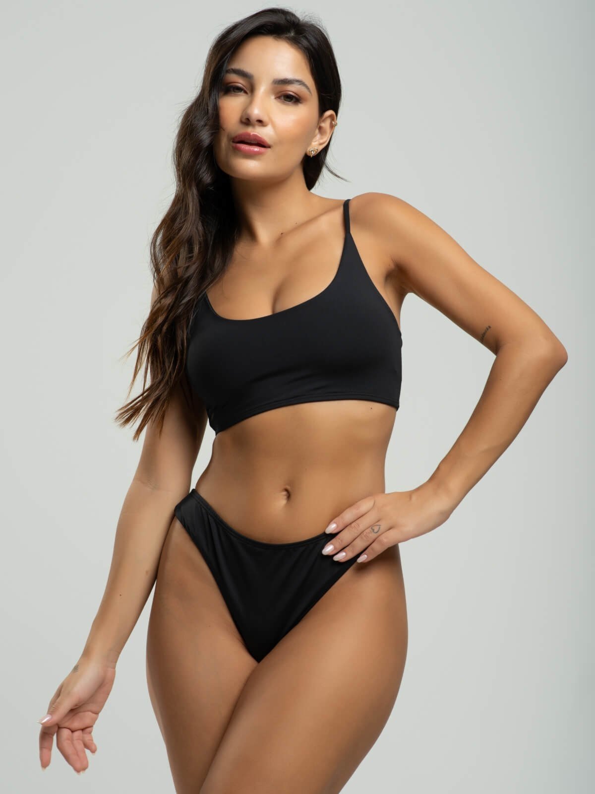 Biquini Faixa Calcinha Fio Duplo Bojo Removivel Proteção Uv 50+ Vicbela Preto