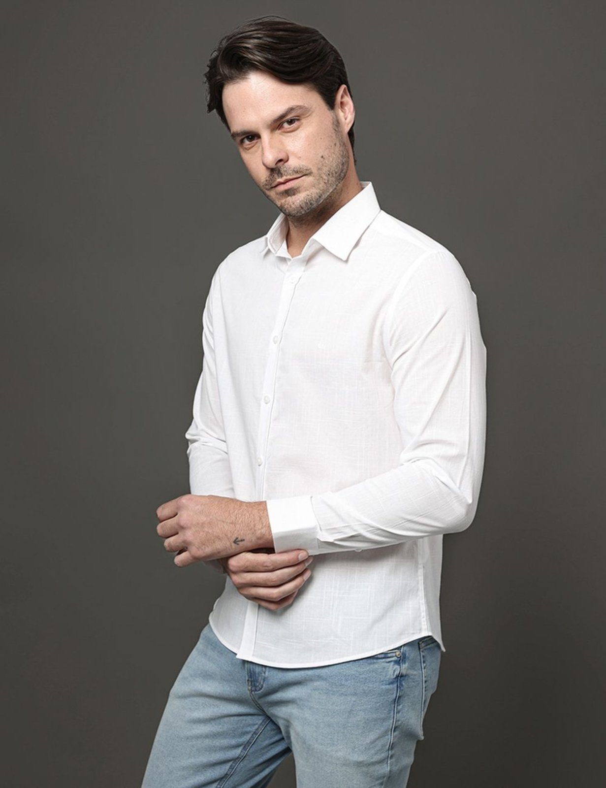 Vista 3 Camisa Masculina Slim Algodão Calvin Klein Calvin Klein Jeans branco Calvin Klein Jeans branco