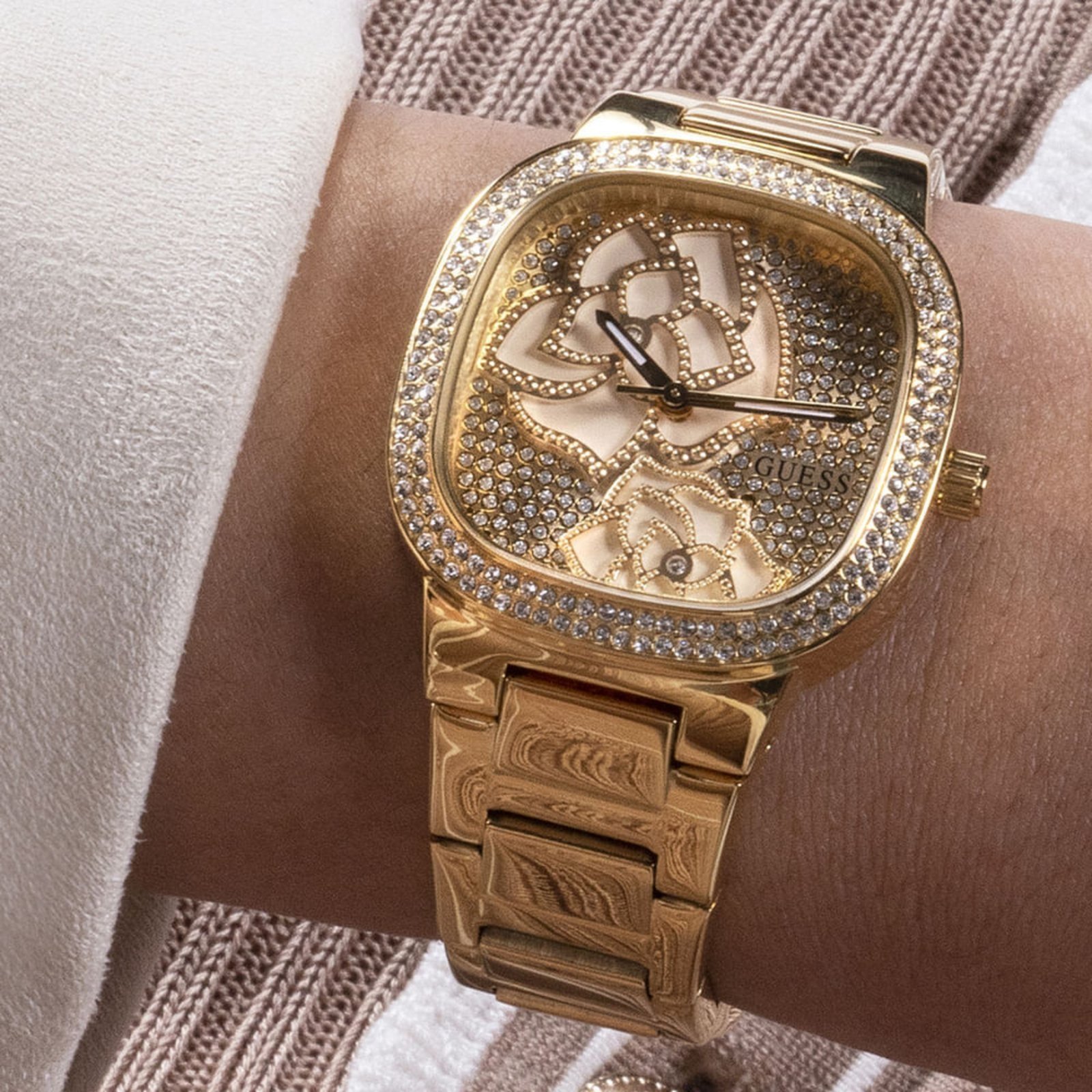 Vista 3 Relógio Feminino Guess Madreperola dourado Guess dourado