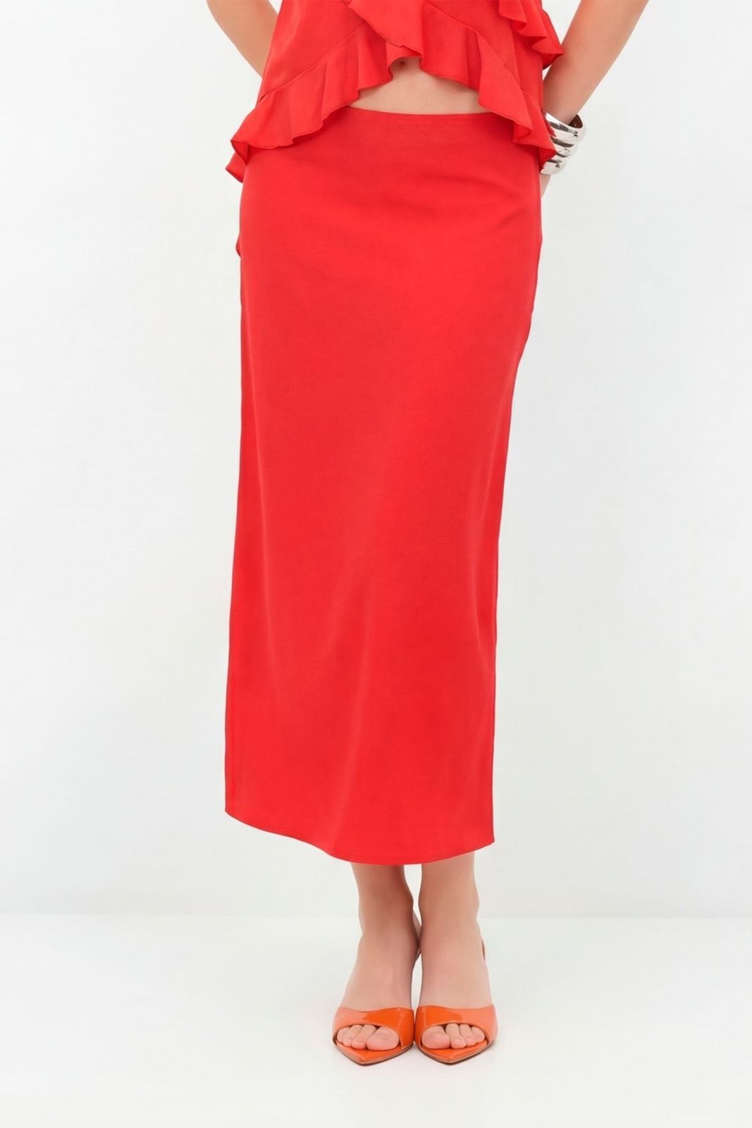 Vista 2 Saia Basic Midi Feminina Inblanche vermelho Inblanche vermelho