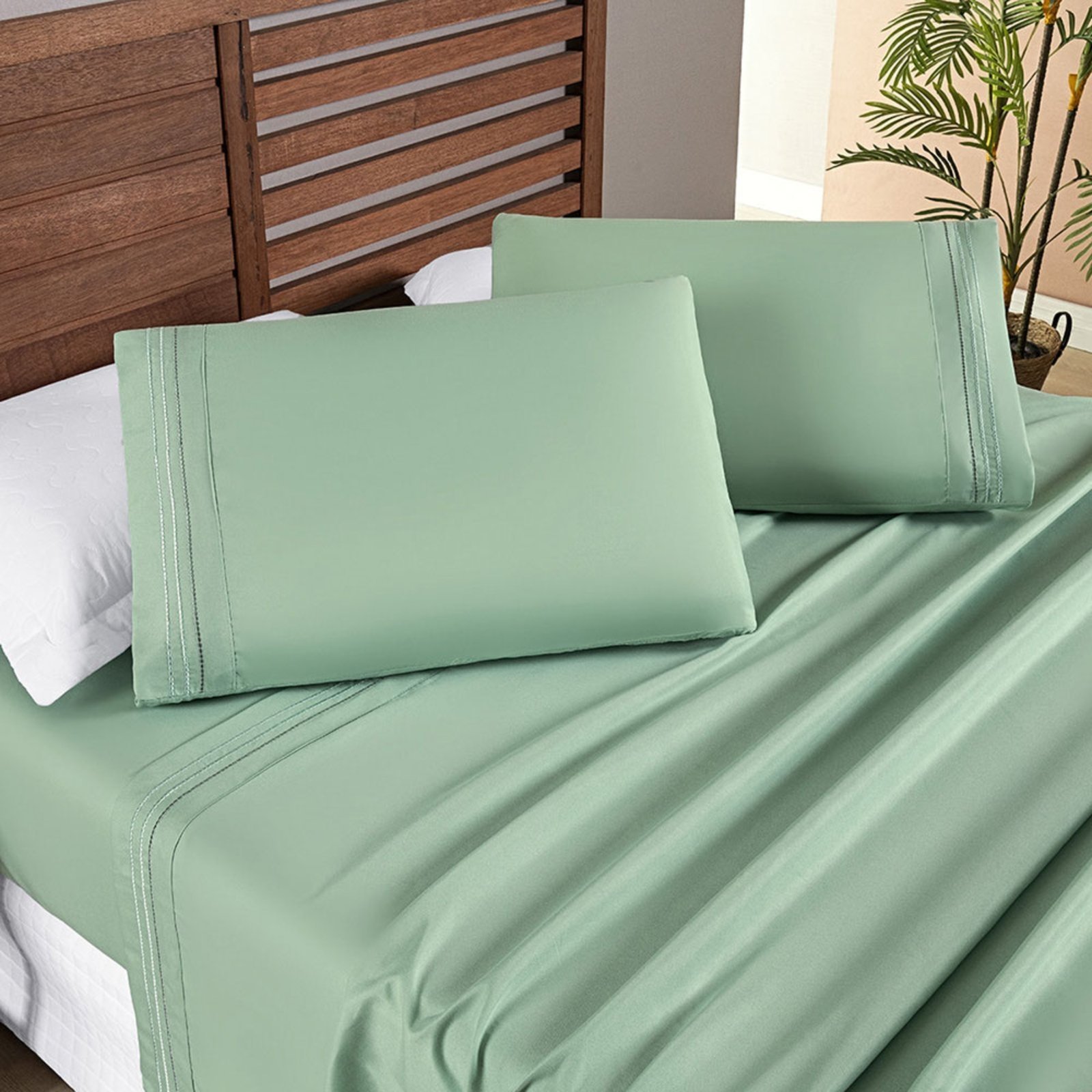 Jogo Cama Lençol Casa Scarpa Honore Casal Padrão Micro Percal 200 Fios c/ Detalhes Bordados 4 Peças - Salvia Verde
