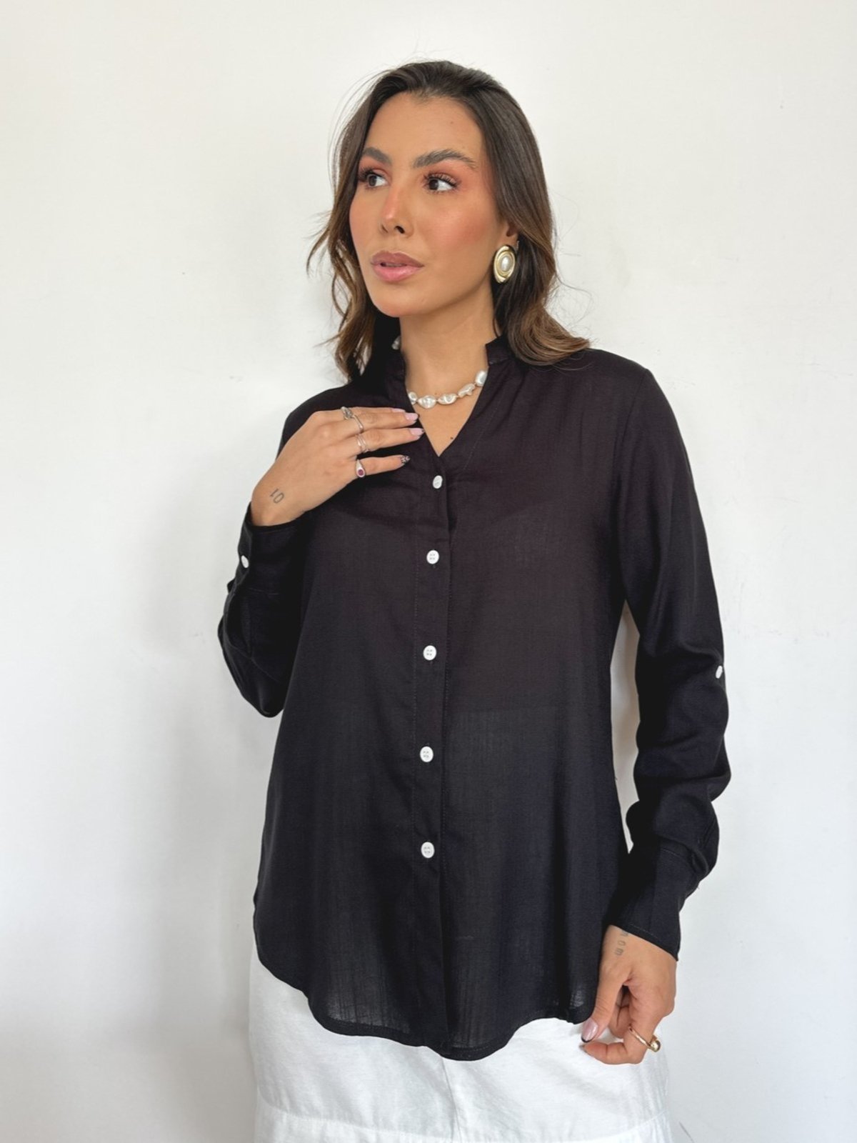 Camisa Feminina Ícone Fashion Oversized Gola Tradicional Preta