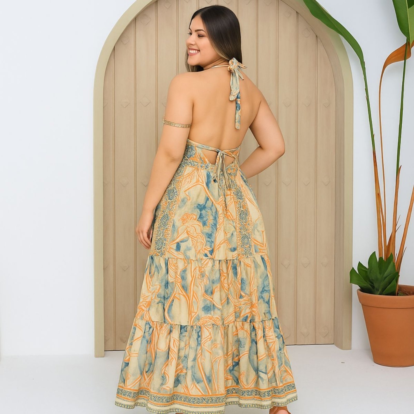 Vista 3 Vestido Lenço Indiano FMF Longo Costas Abertas Premium FMF bege