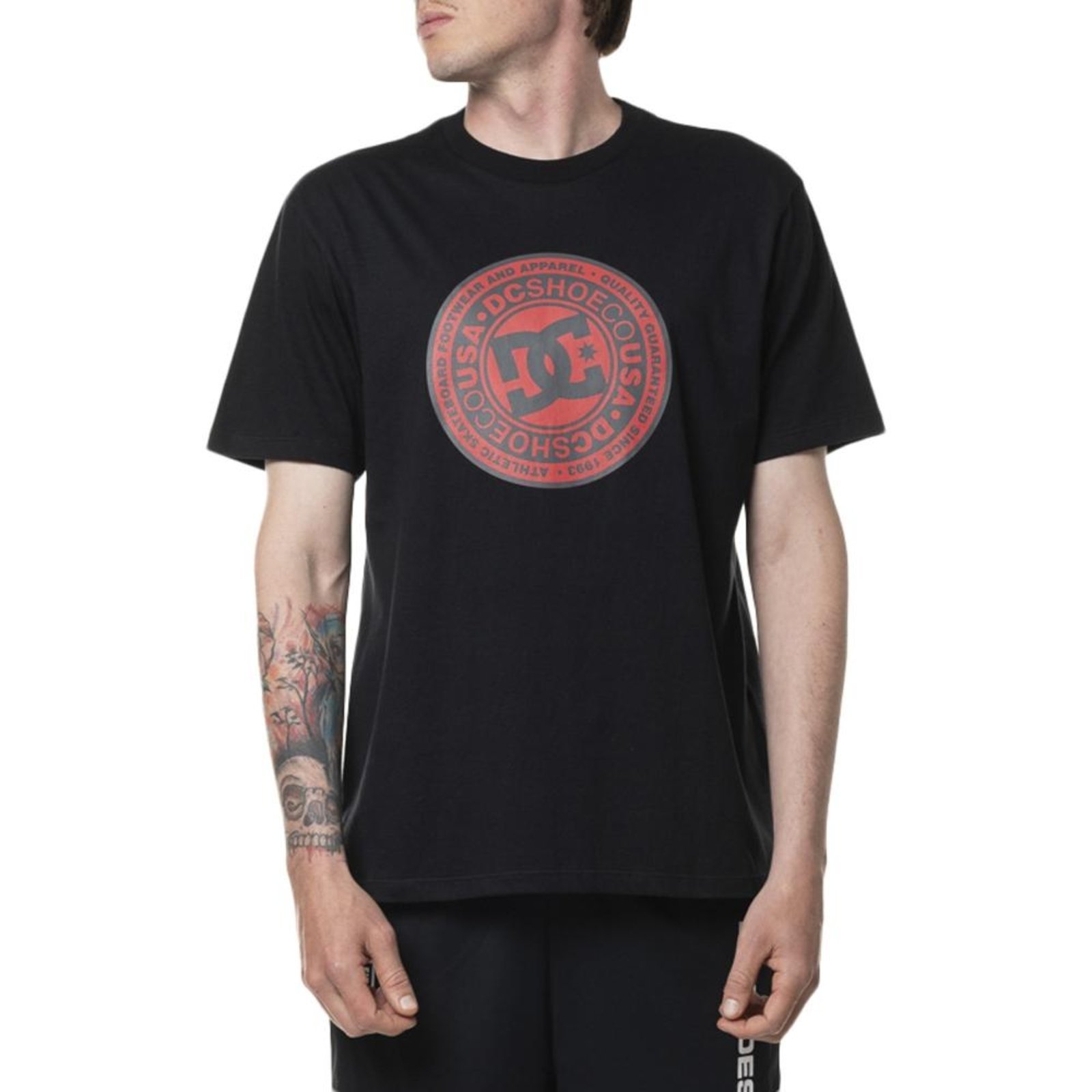 Camiseta DC Shoes Circle Star SM24 Masculina Preto