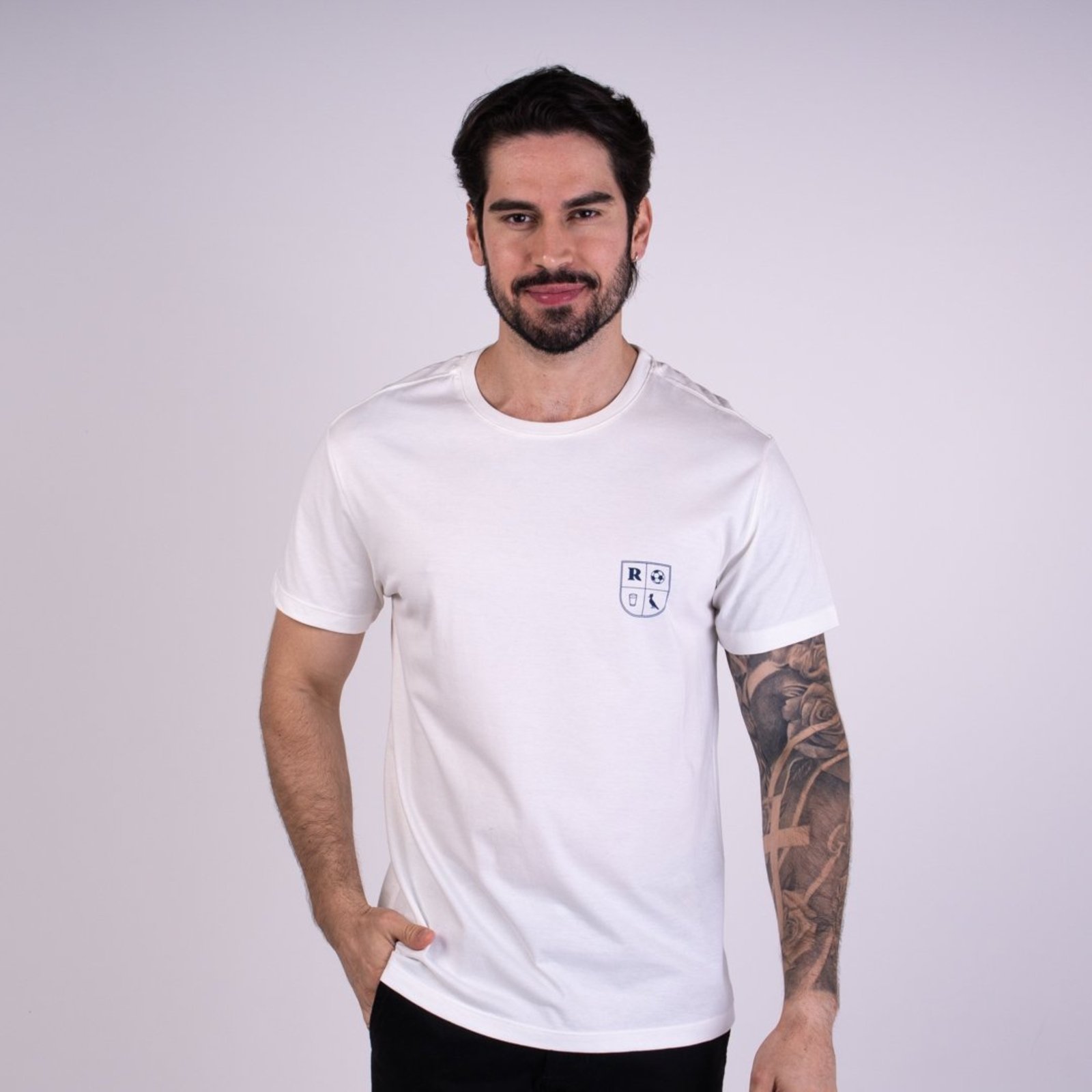 Camiseta Reserva Escudo Resenha Off White