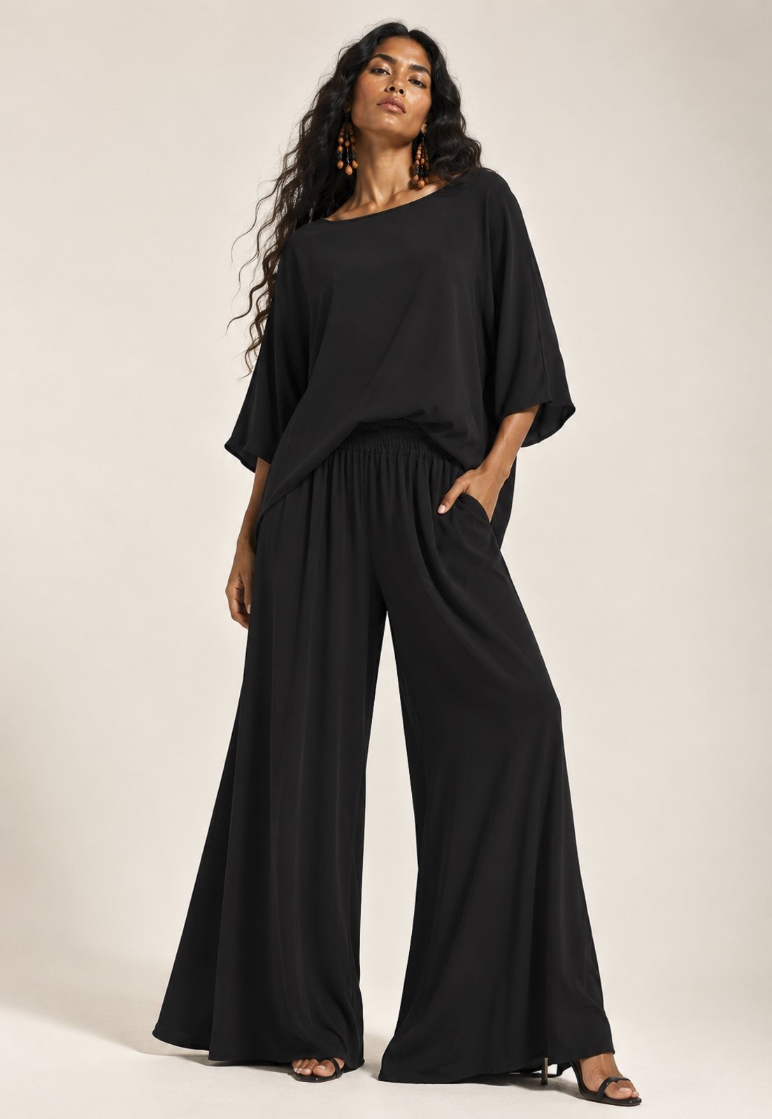 Conjunto Amazonia Vital Feminino Preto com Blusa Ampla e Calça Pantalona
