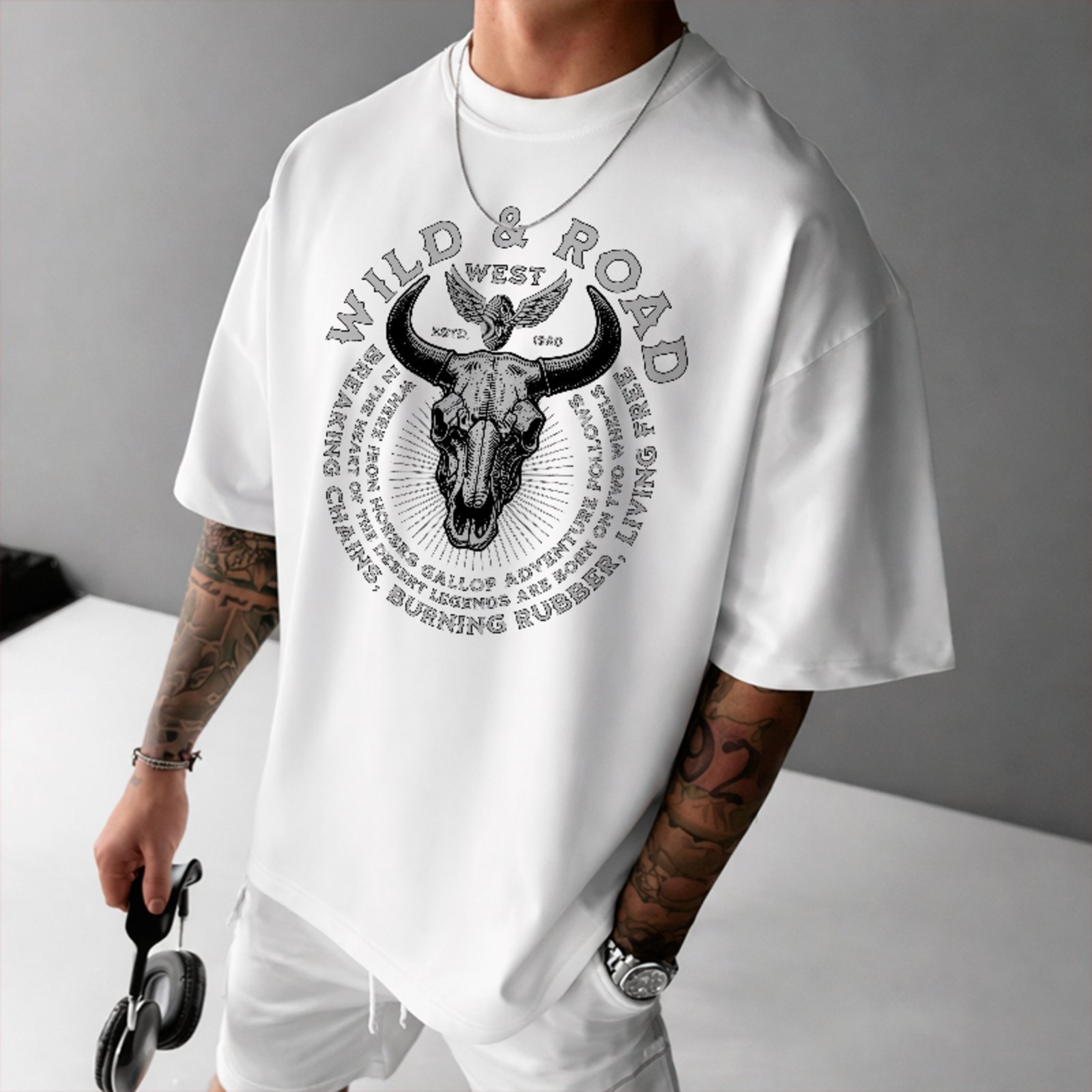 Camiseta Oversized Wild Road Western Caveira Cowboy Branco