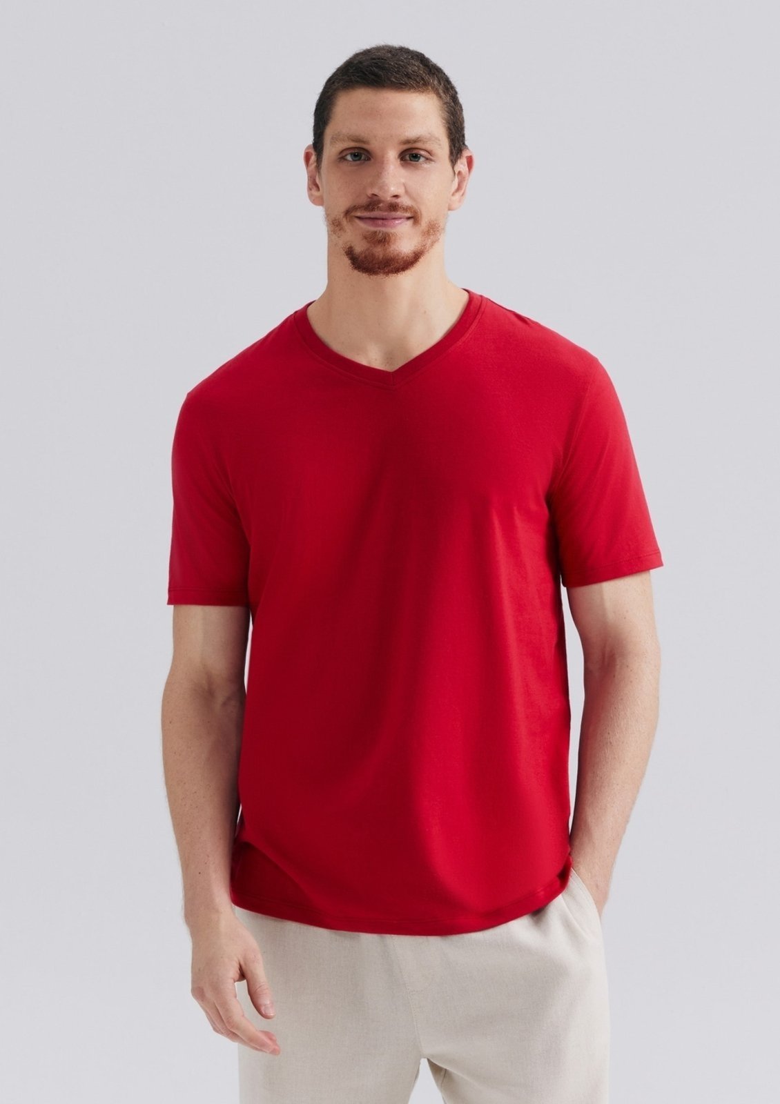 Camiseta Básica Masculina Manga Curta Gola V World