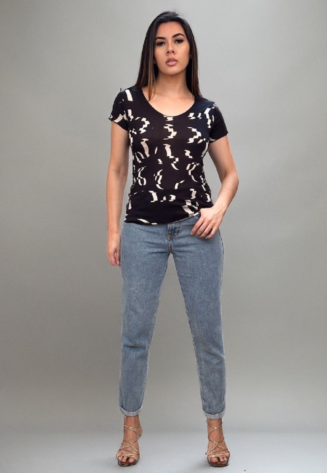Blusa Baby Look Ceci Malha Fibra de Bambu Estampa Maria