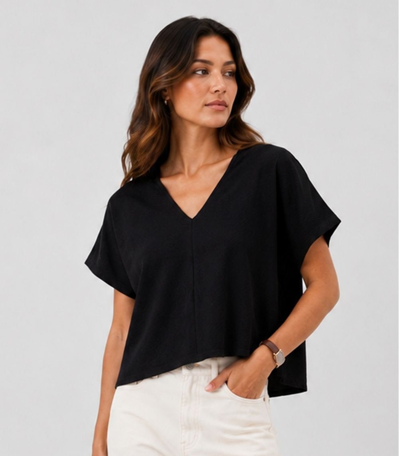 Blusa Feminina Decote em V Infinita Cor Preto