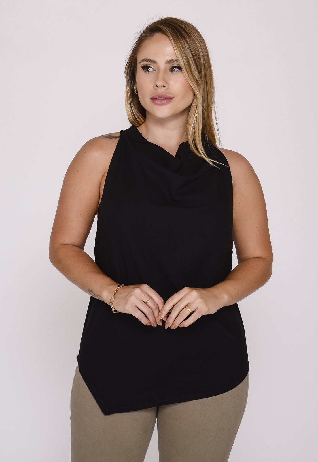 Blusa Feminina Gola Boba com Laço nas Costas e Alças Reguláveis