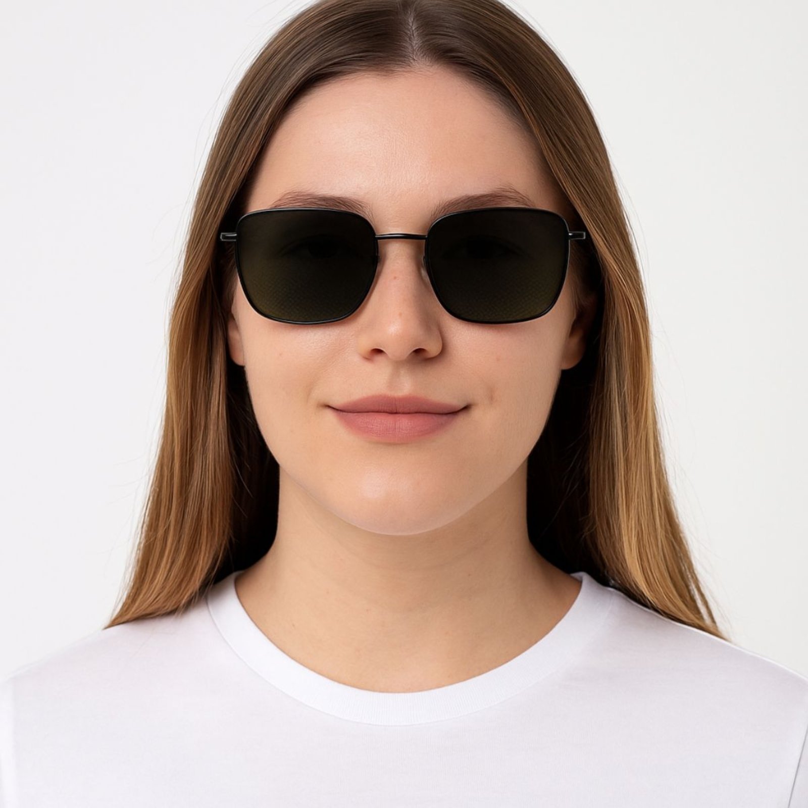 Óculos de Sol FMF Feminino Quadrado Preto com Armação Metálica Estilo Moderno e Proteção UV