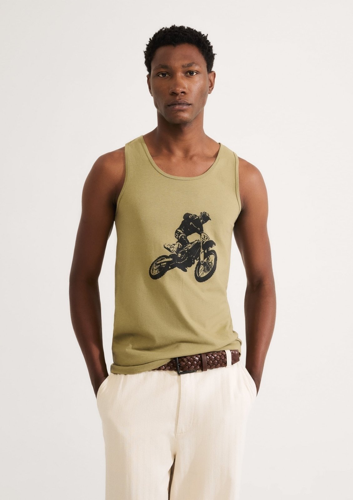 Regata Básica Masculina Slim Em Malha Hering