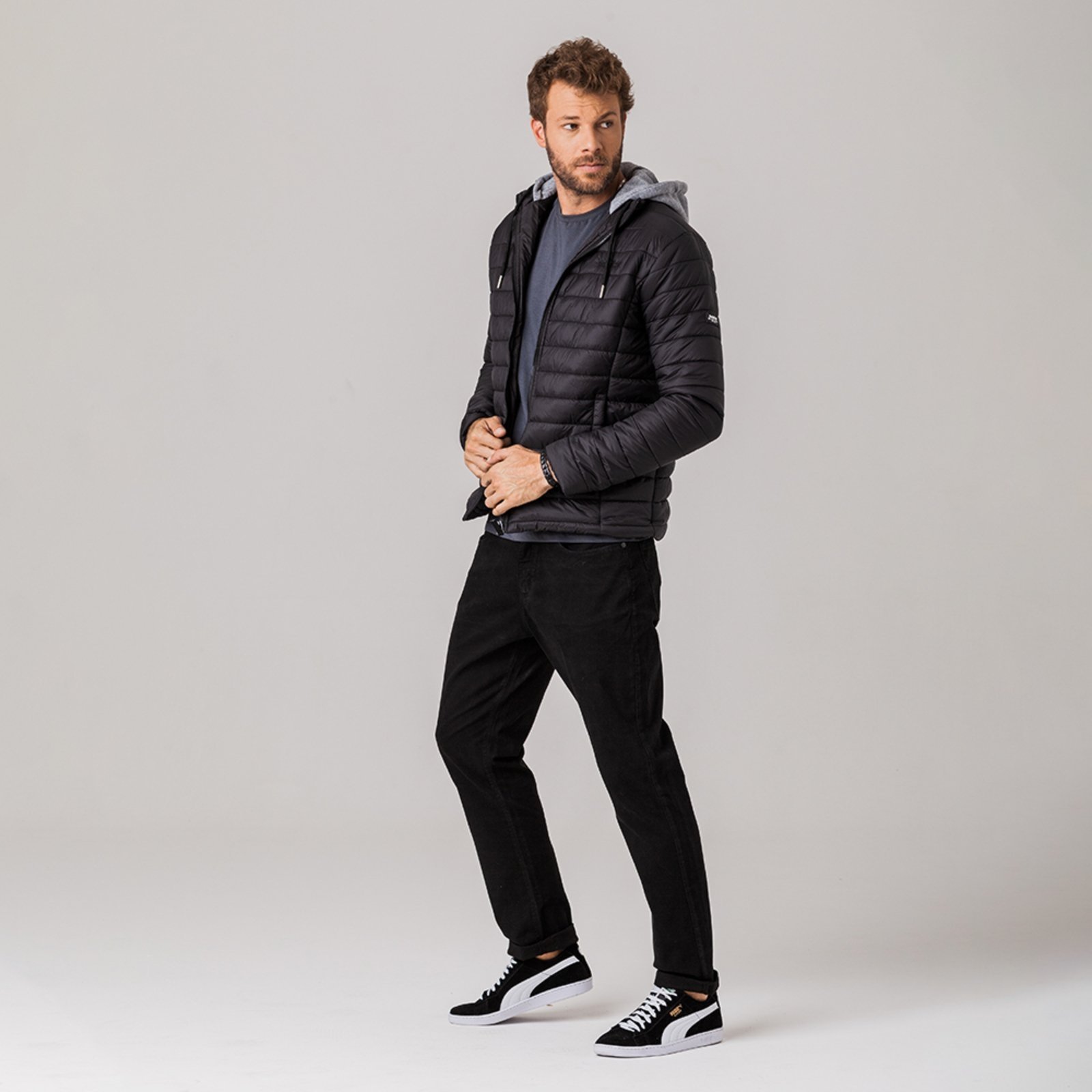 Jaqueta Puffer com capuz de moletom Masculina Rock e Soda Preto