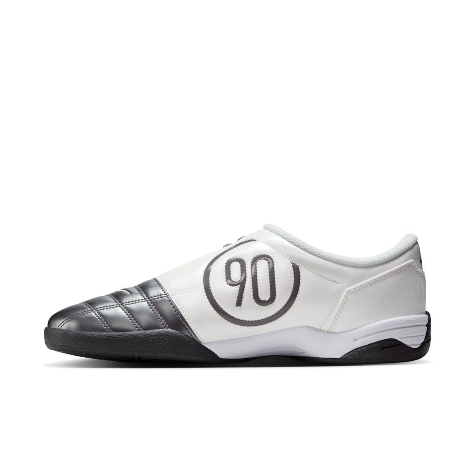 Nike Total 90