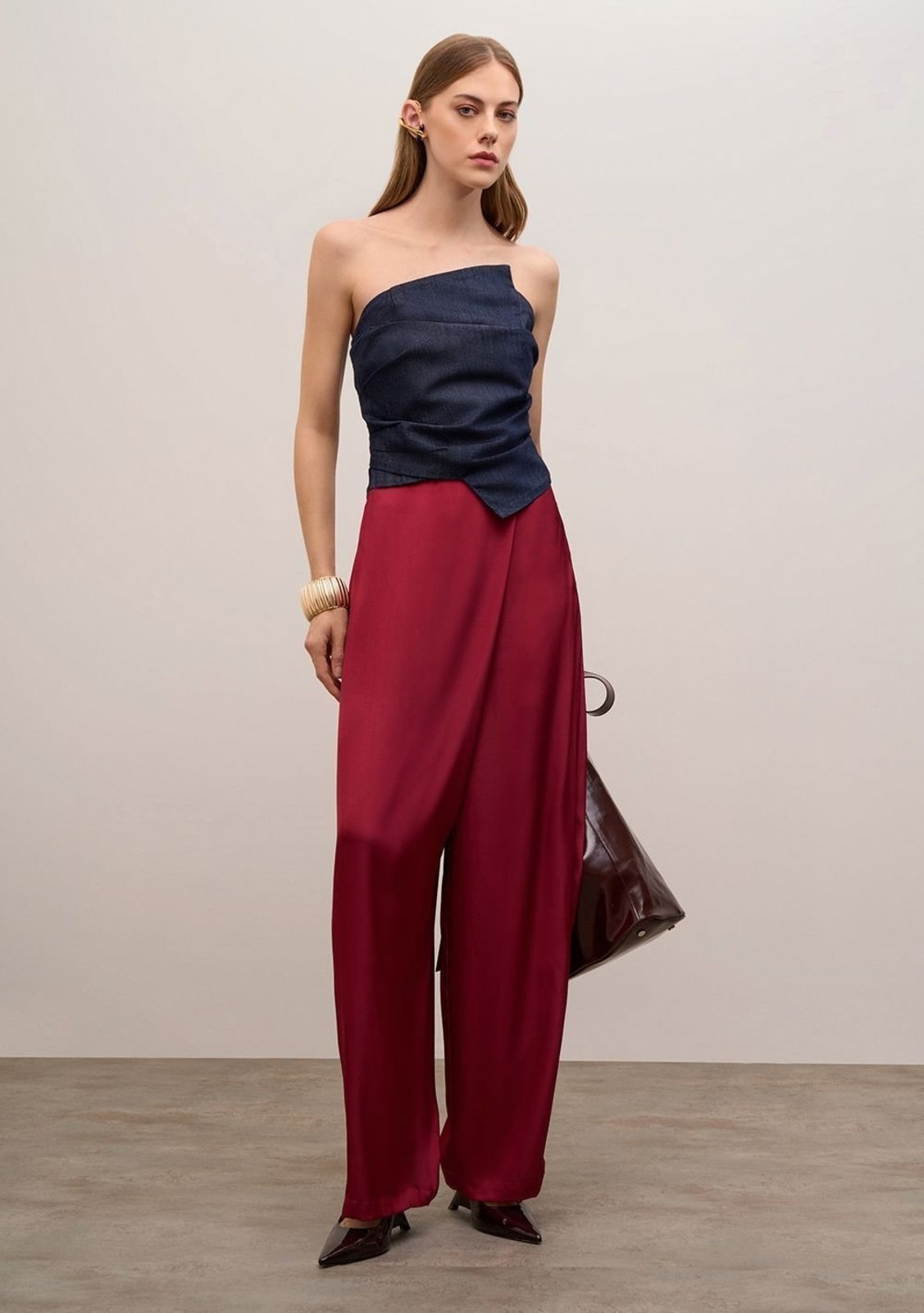Blusa Iódice Ajustada Decote Reto Sem Alça Padrão - Azul