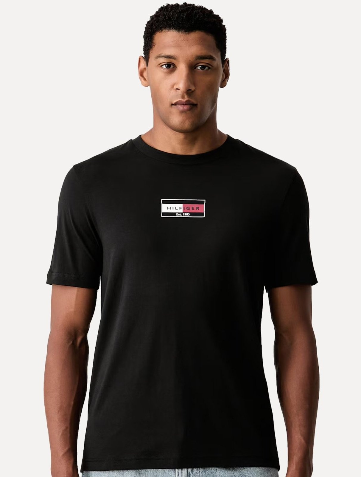 Camiseta Tommy Hilfiger Masculina Flag Small Box Preta