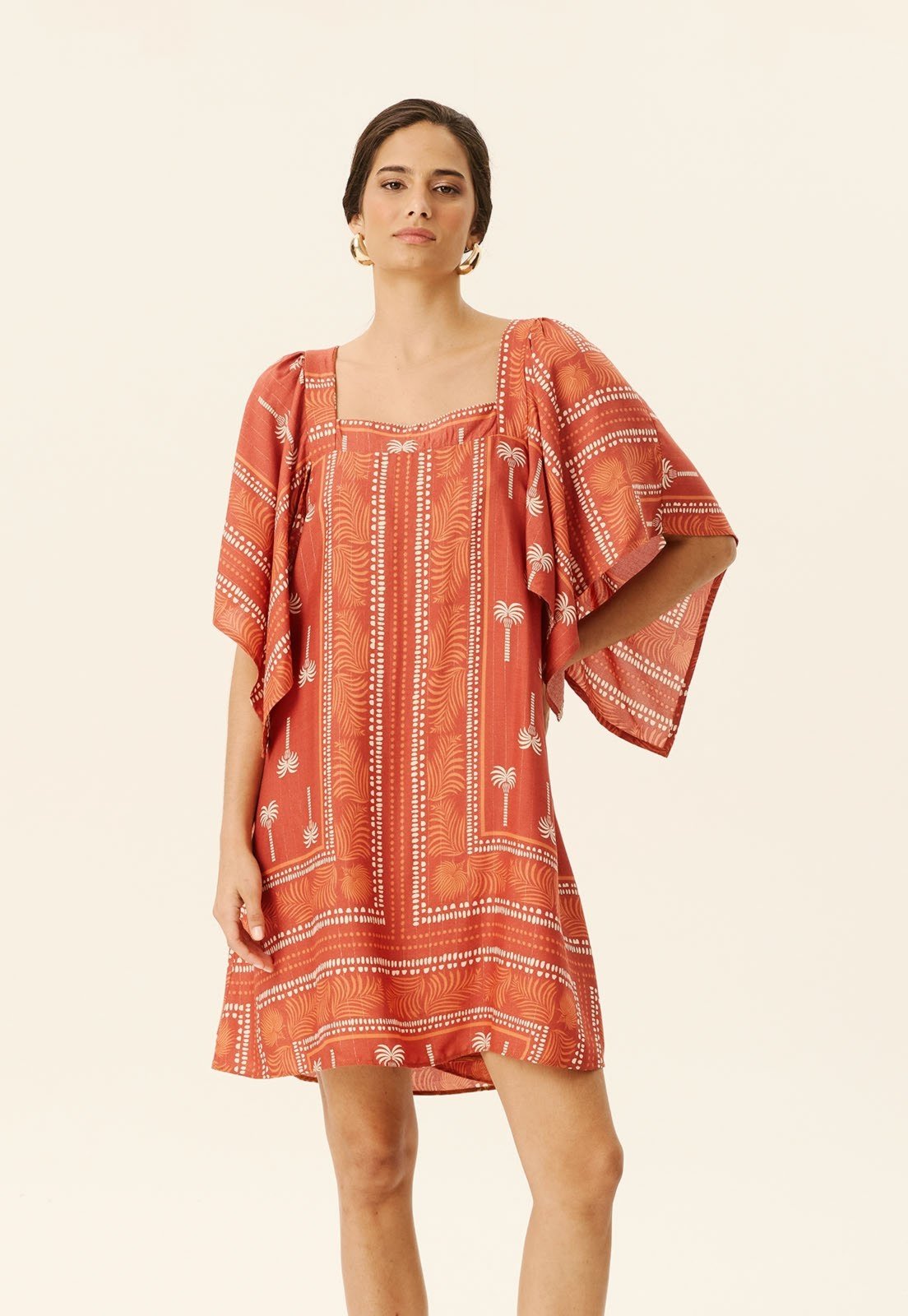 Vestido Curto CaCay Estampado Tauari