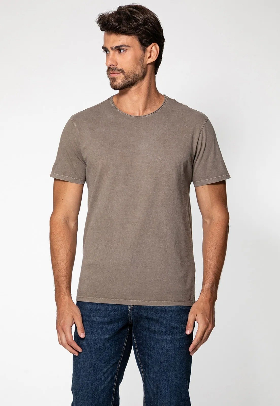 Camiseta Guess Decote A Fio Marrom