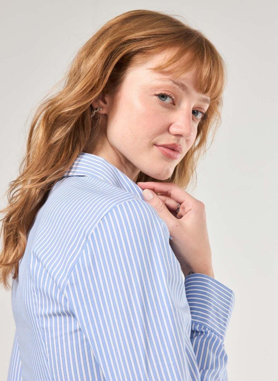 Vista 3 Camisa Acinturada Azul Listrada Youcom listra azul Youcom listra azul