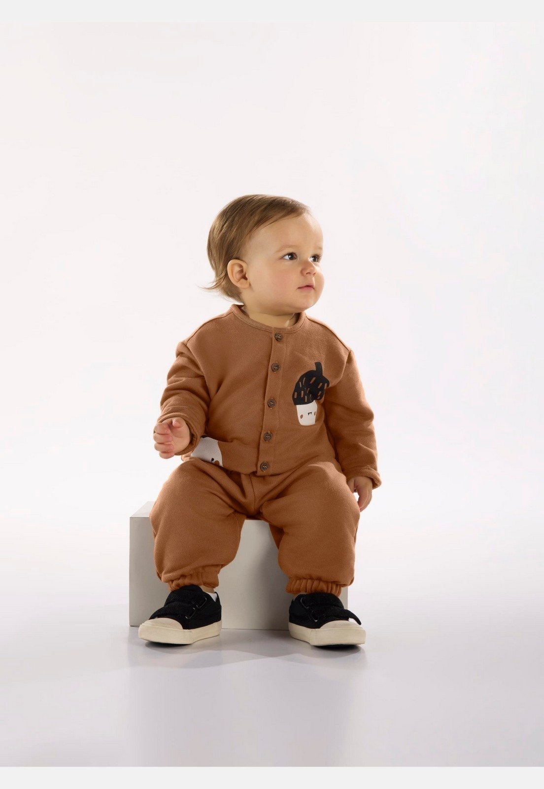 Infantil - Macacão Menino em Moletom Nozes Felpado Três e Já Marrom