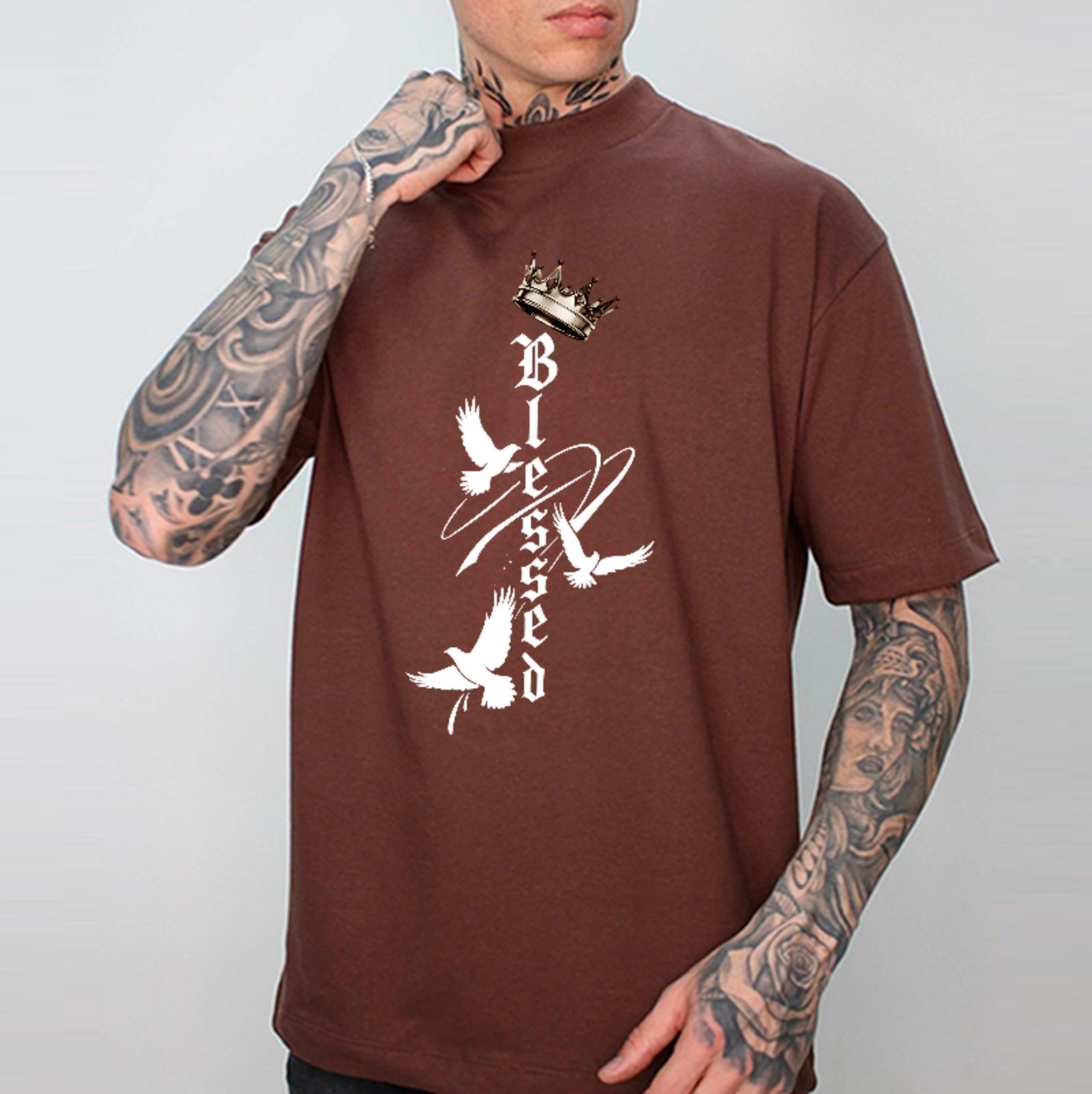 Camiseta Oversized Blessed Crown Doves Faith Gospel Style Marrom