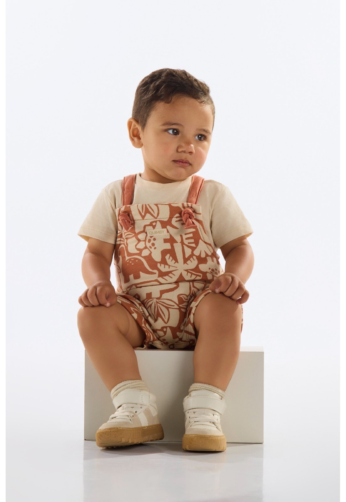 Infantil – Conjunto Camiseta e Jardineira Quimby Bege
