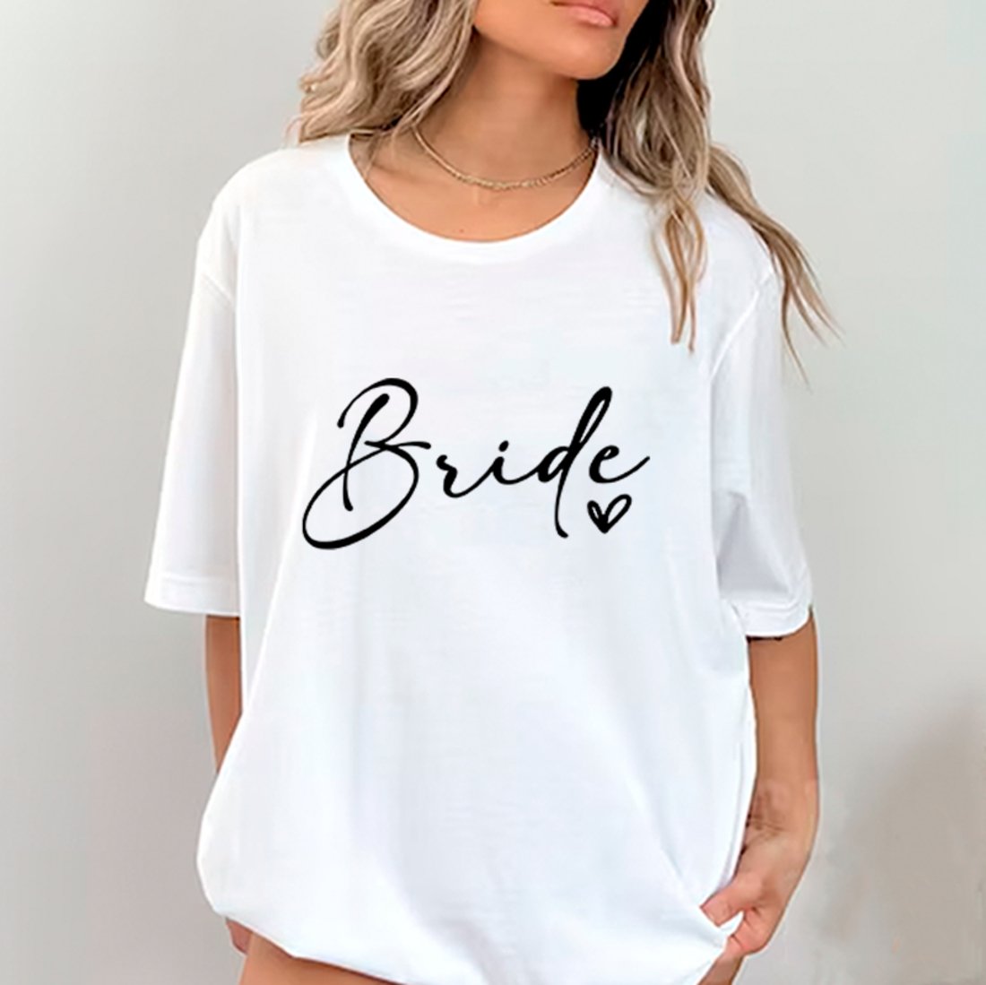 Camiseta Oversized Bride Noiva Wedding Style Unissex Branco