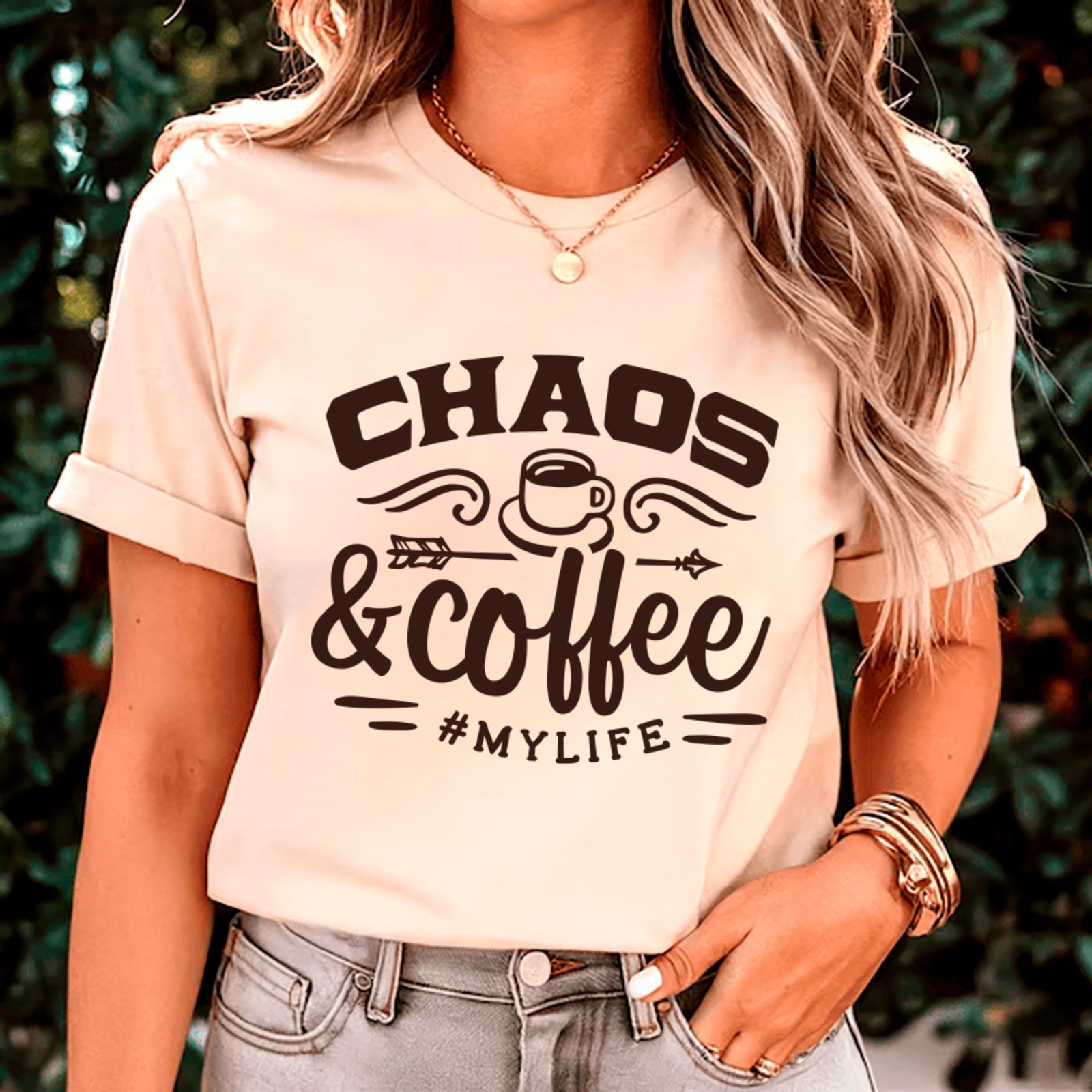 Vista 2 Camiseta Ousy Oversized Chaos E Coffee Humor Diário Meme Viral Unissex Off White off-white white ousy off-white white