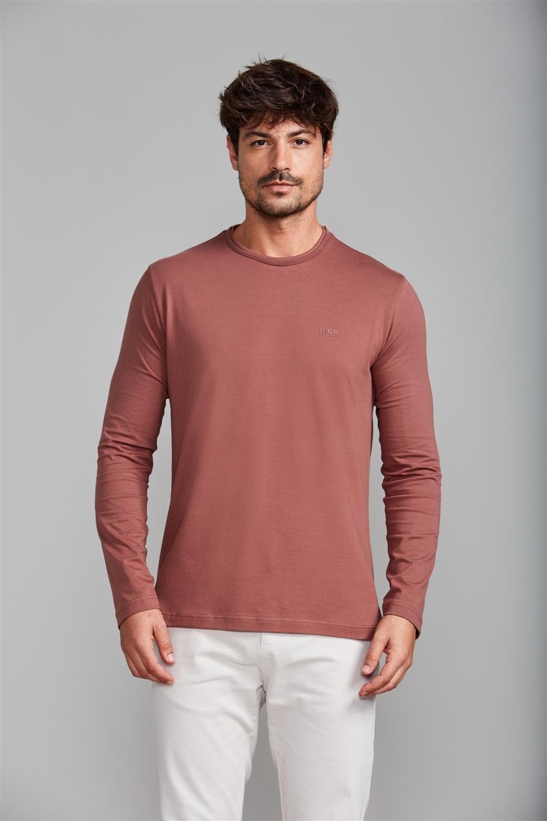 HIGHSTIL Camiseta Manga Longa Malha Slim Fit – Marrom Castanho