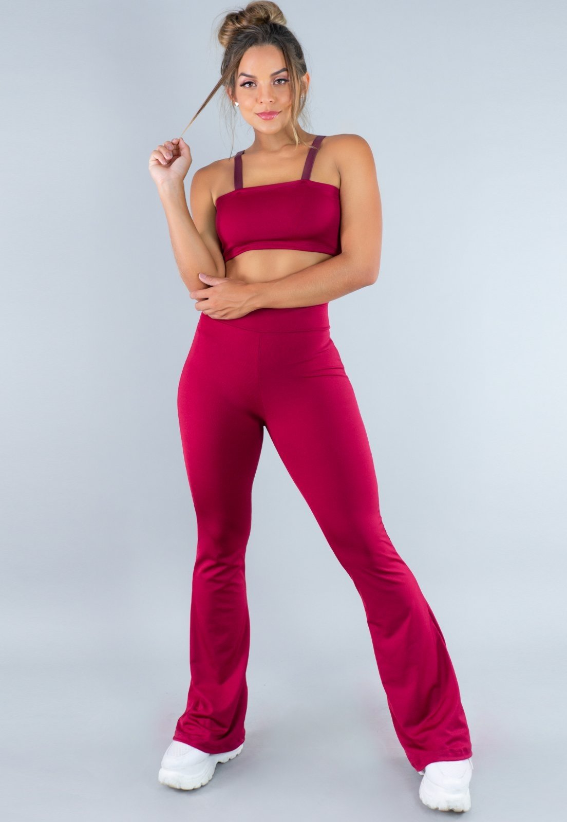 Conjunto Feminino MVB Modas Calça Flare Feminina e Top Faixa com Alça Vinho