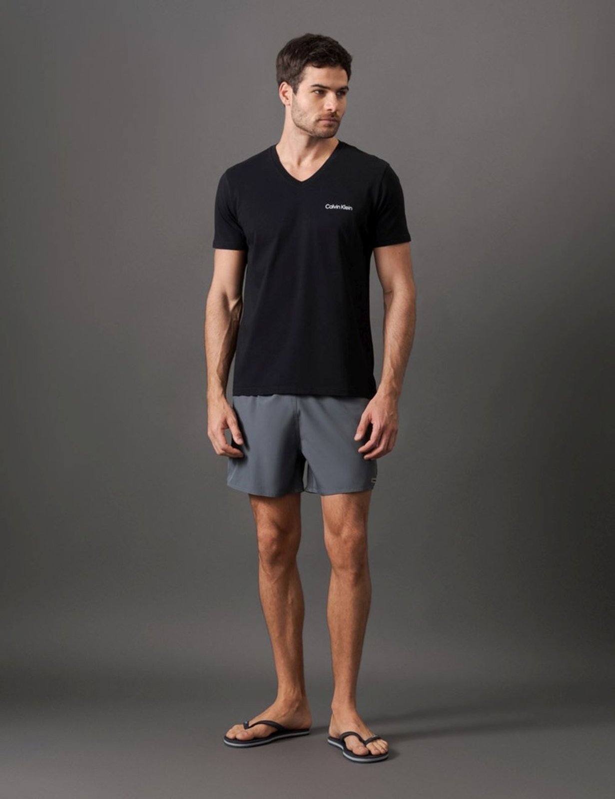 Vista 2 Camiseta Manga Curta Decote v Logo No Peito Calvin Klein Swimwear preto Calvin Klein Swimwear preto