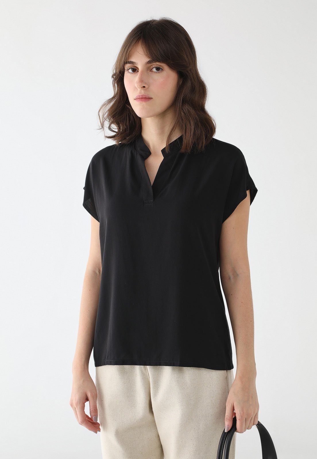 Blusa Feminina Pompier Manga Curta em Viscose com Gola Padre — foto 2