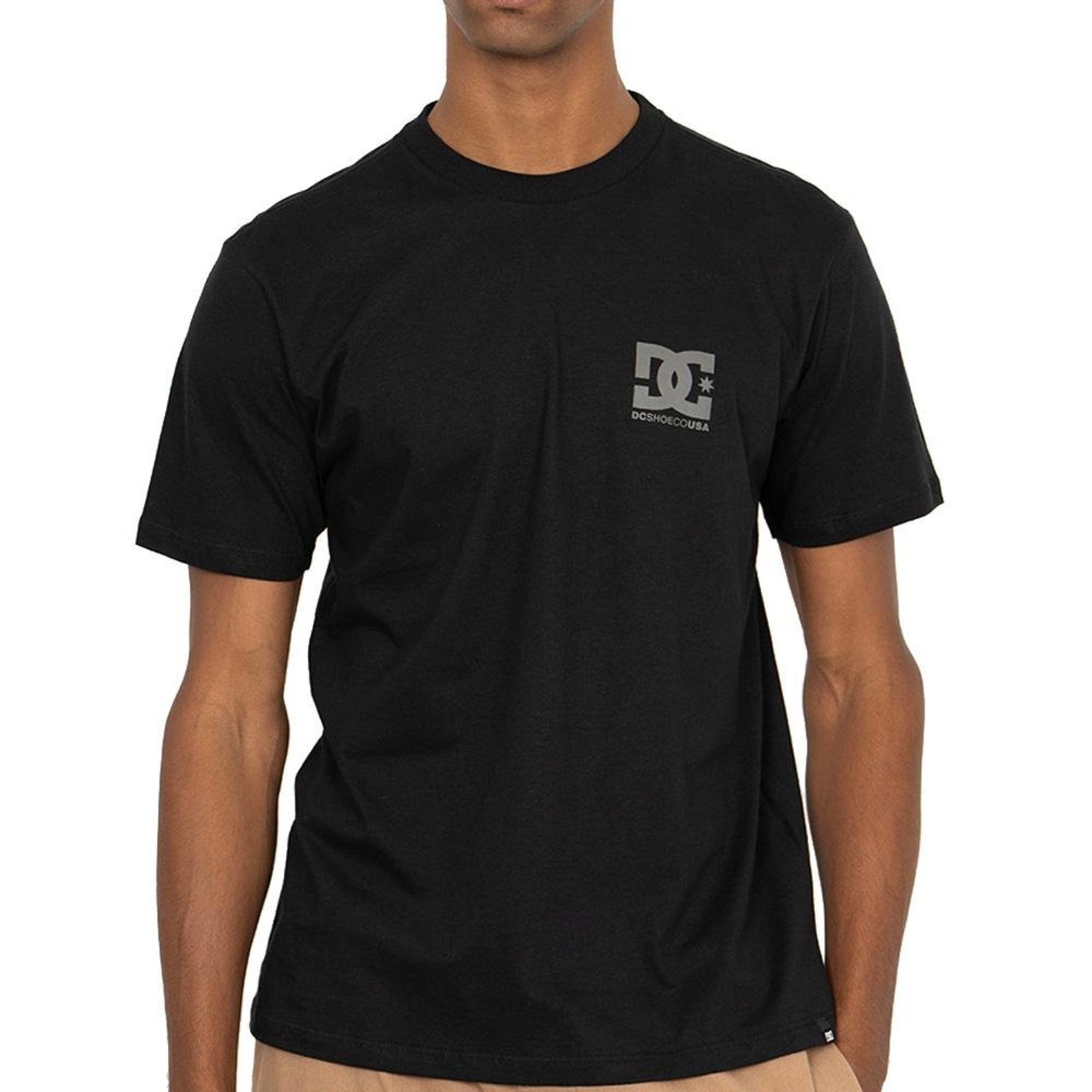 Camiseta DC Shoes DC Star Chest WT26 Masculina Preto