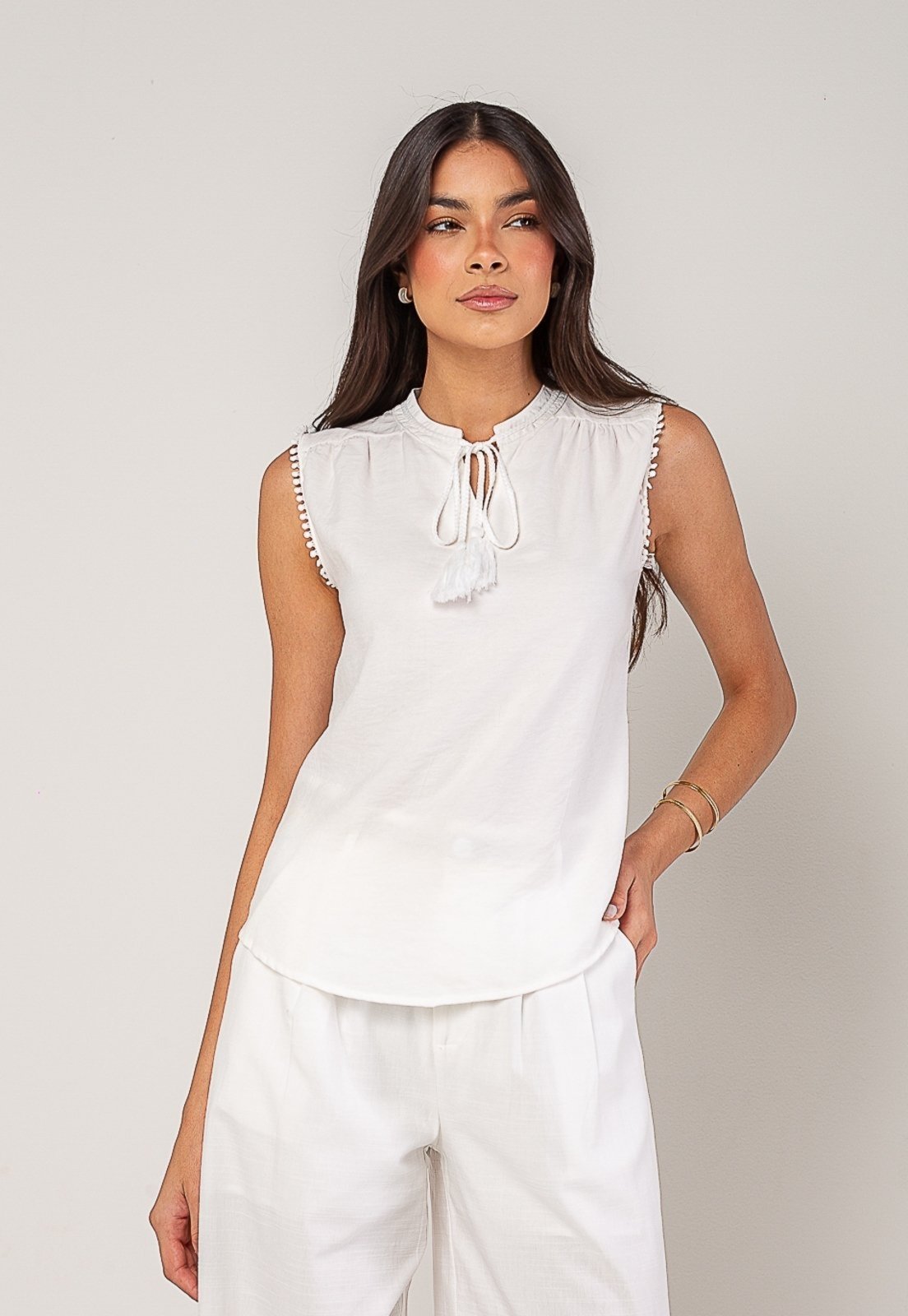 Regata Alfaiataria Com Amarração E Detalhe de Pompons Salvatore Branco
