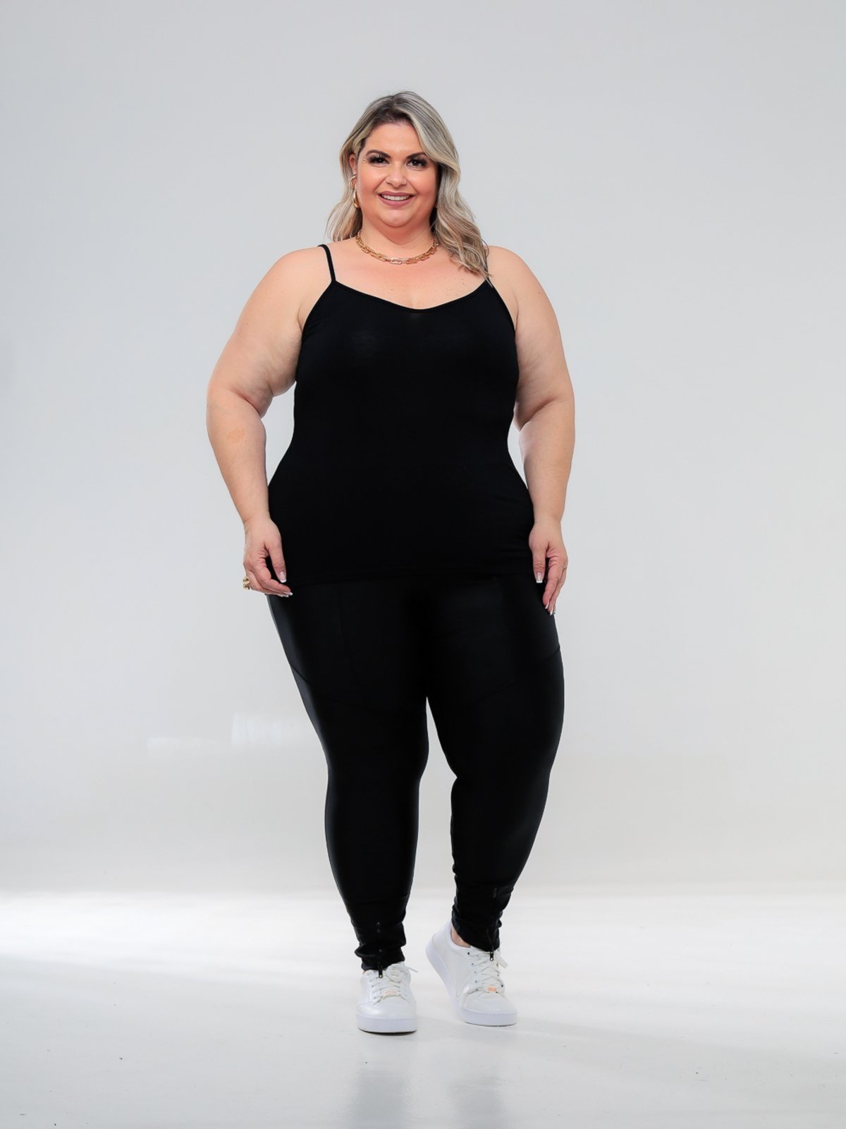Regata Plus Size Feminina Basica Alcinha Fina Leve Estilo Casual GARAIS MODA Verão Preto