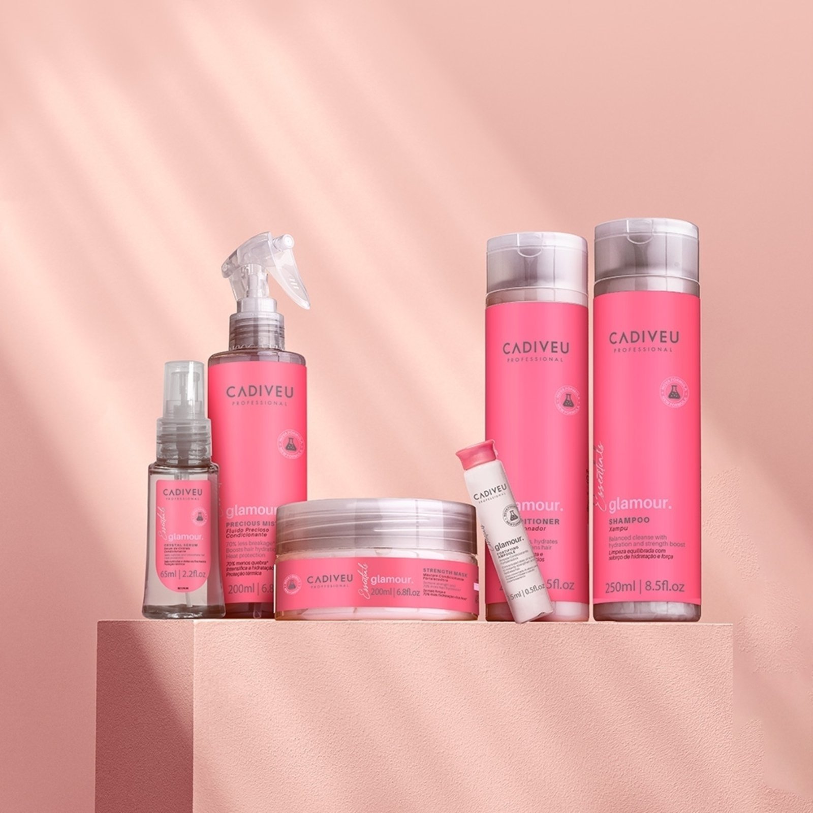 Vista 3 Kit Cadiveu Profissional Essentials Glamour Fluído Sérum e Máscara Condicionante (3 produtos) Cadiveu Professional multicolorido Cadiveu Professional multicolorido