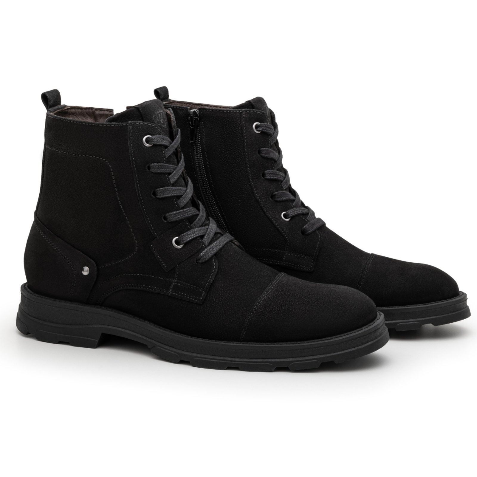 Bota Masculina Couro Premium Chazak com Zíper Lateral e Solado Tratorado Preto