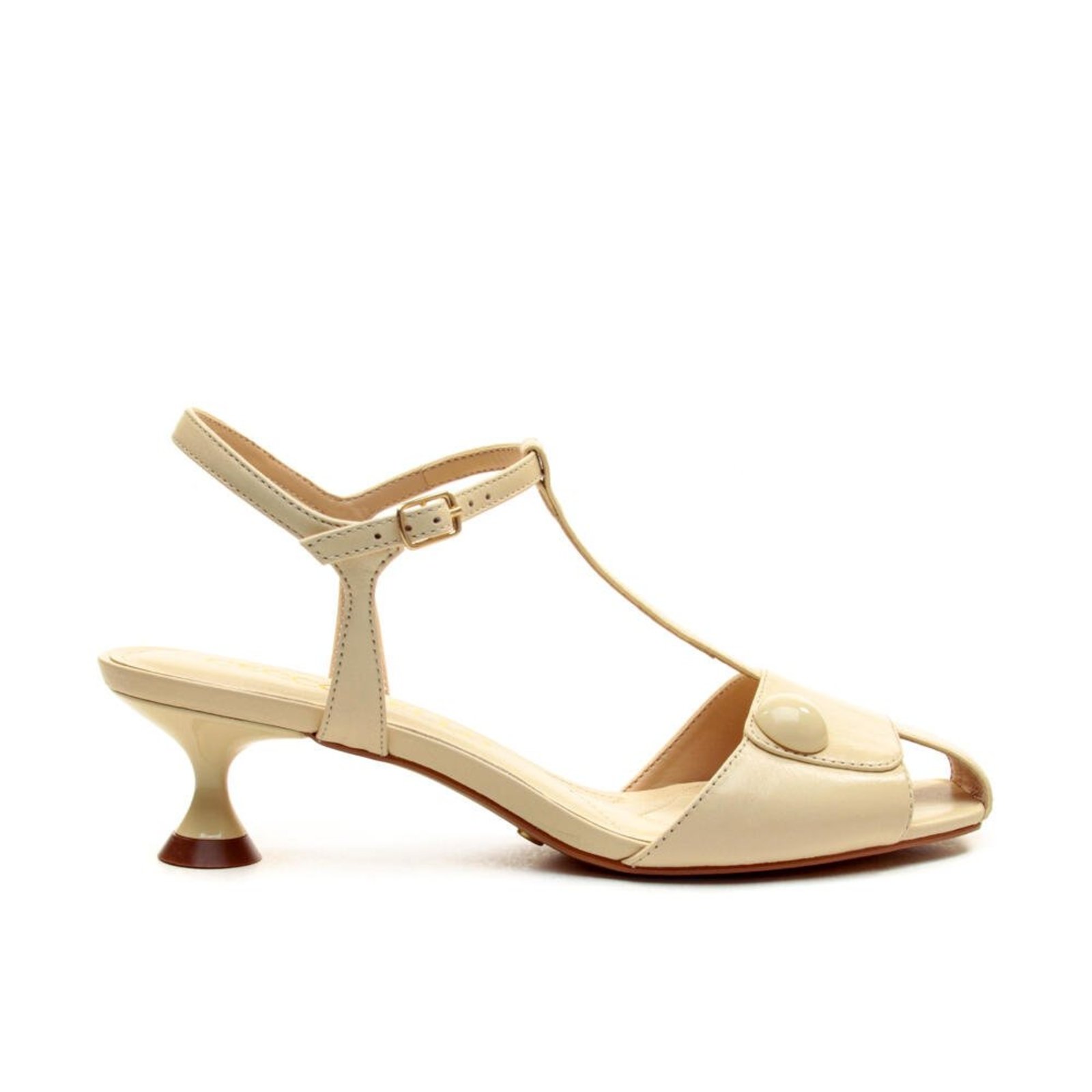 Sandália Couro Creme Salto Baixo Cecconello 3046001-3