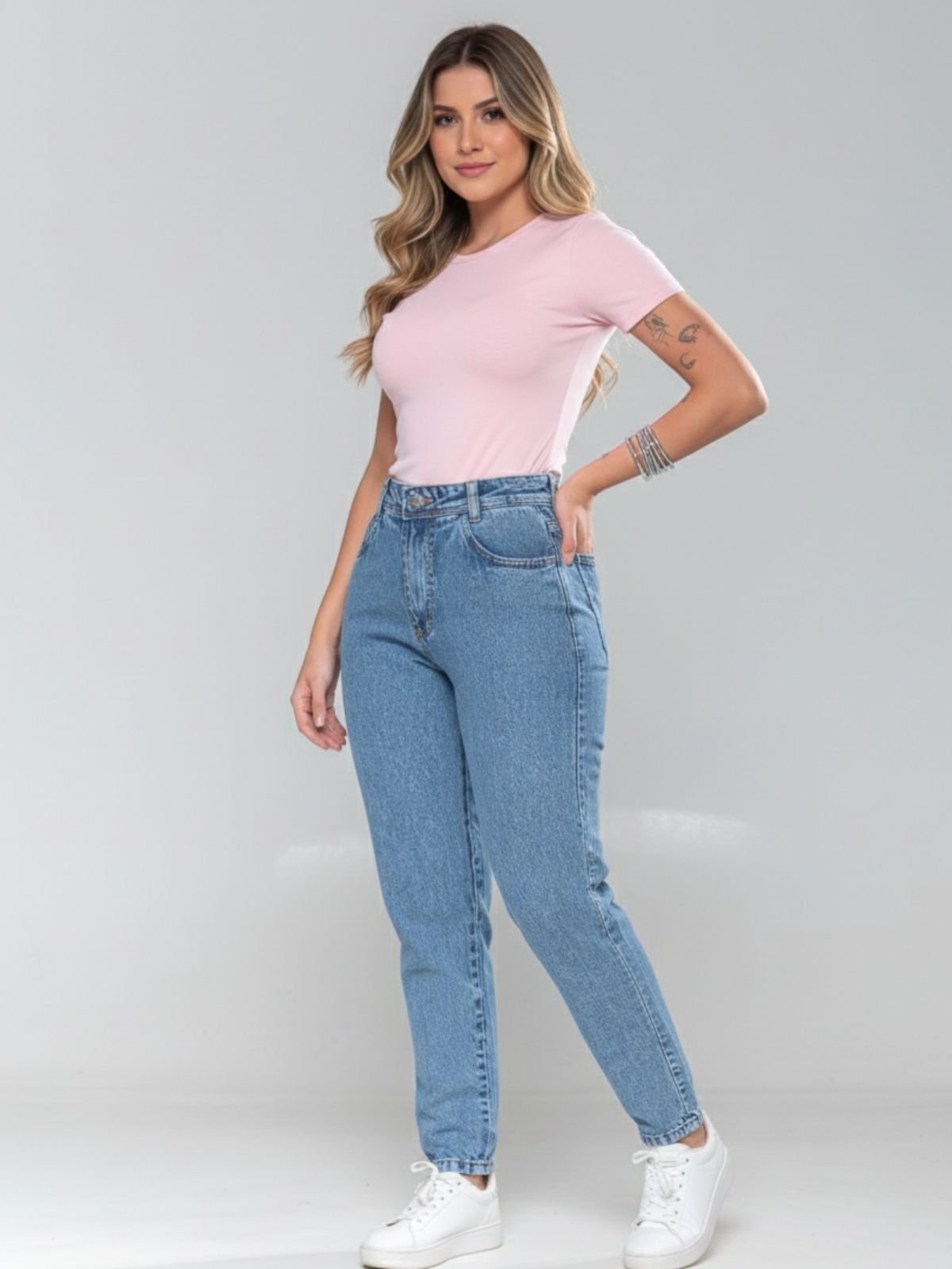 Calça Feminina Mom Alpha Street Wear Delicada e Sofisticada Azul Claro