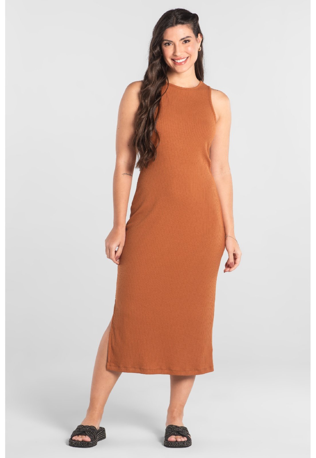 Vestido Adulto em Ribana Canelada Just Basic Marrom