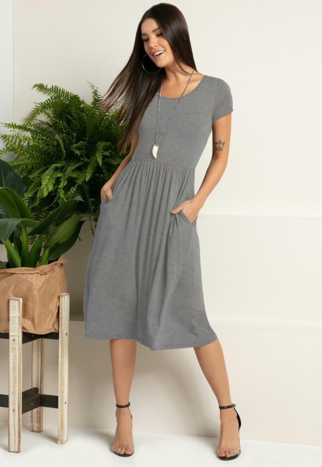 Vestido Com Bolsos Cinza Quintess