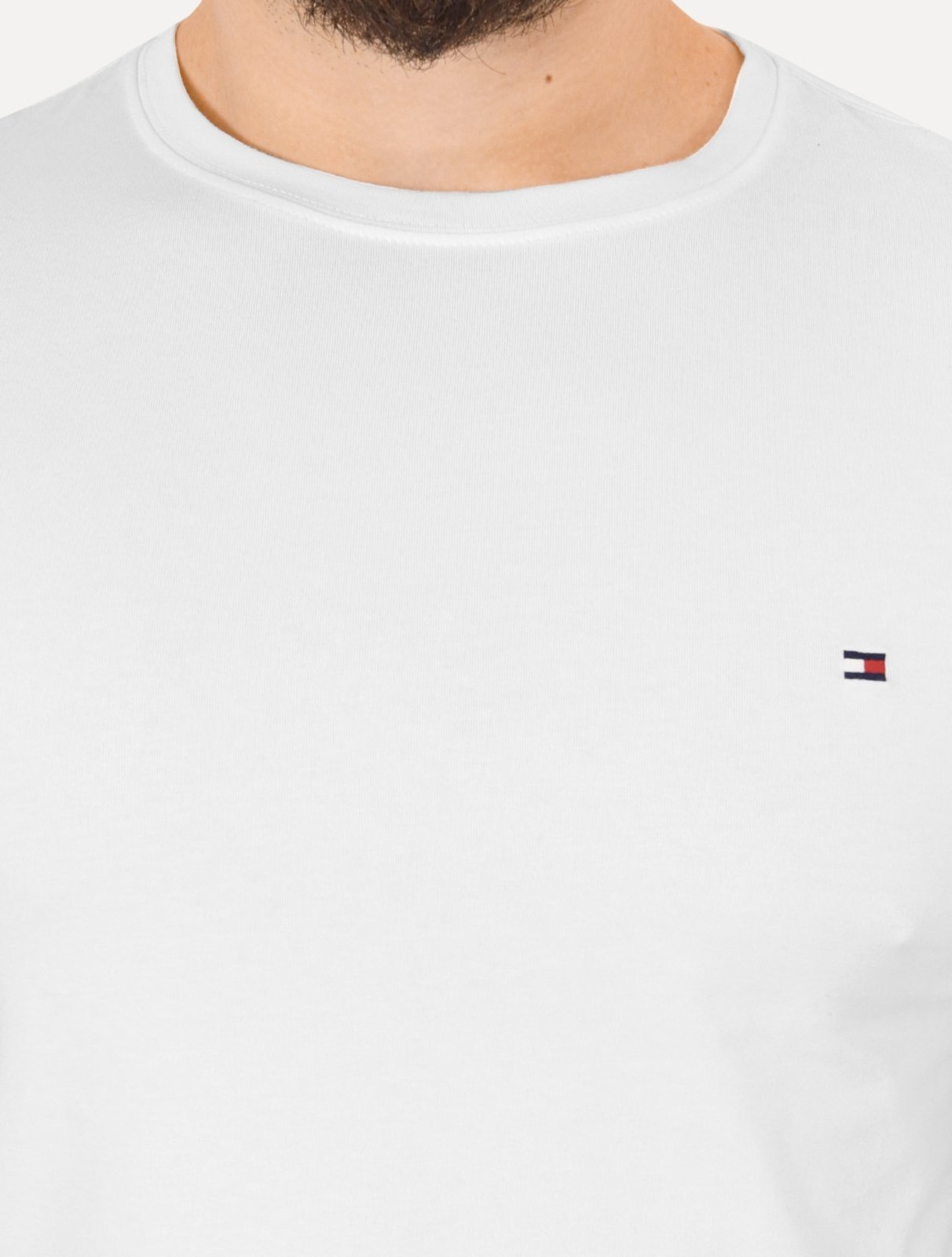 Vista 3 Camiseta Tommy Hilfiger Masculina Slim Fit Essential Stretch Branca branco Tommy Hilfiger branco