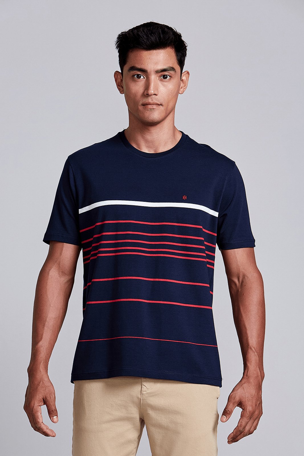 HIGHSTIL Camiseta Malha Comfort - Azul Marinho / Vermelho