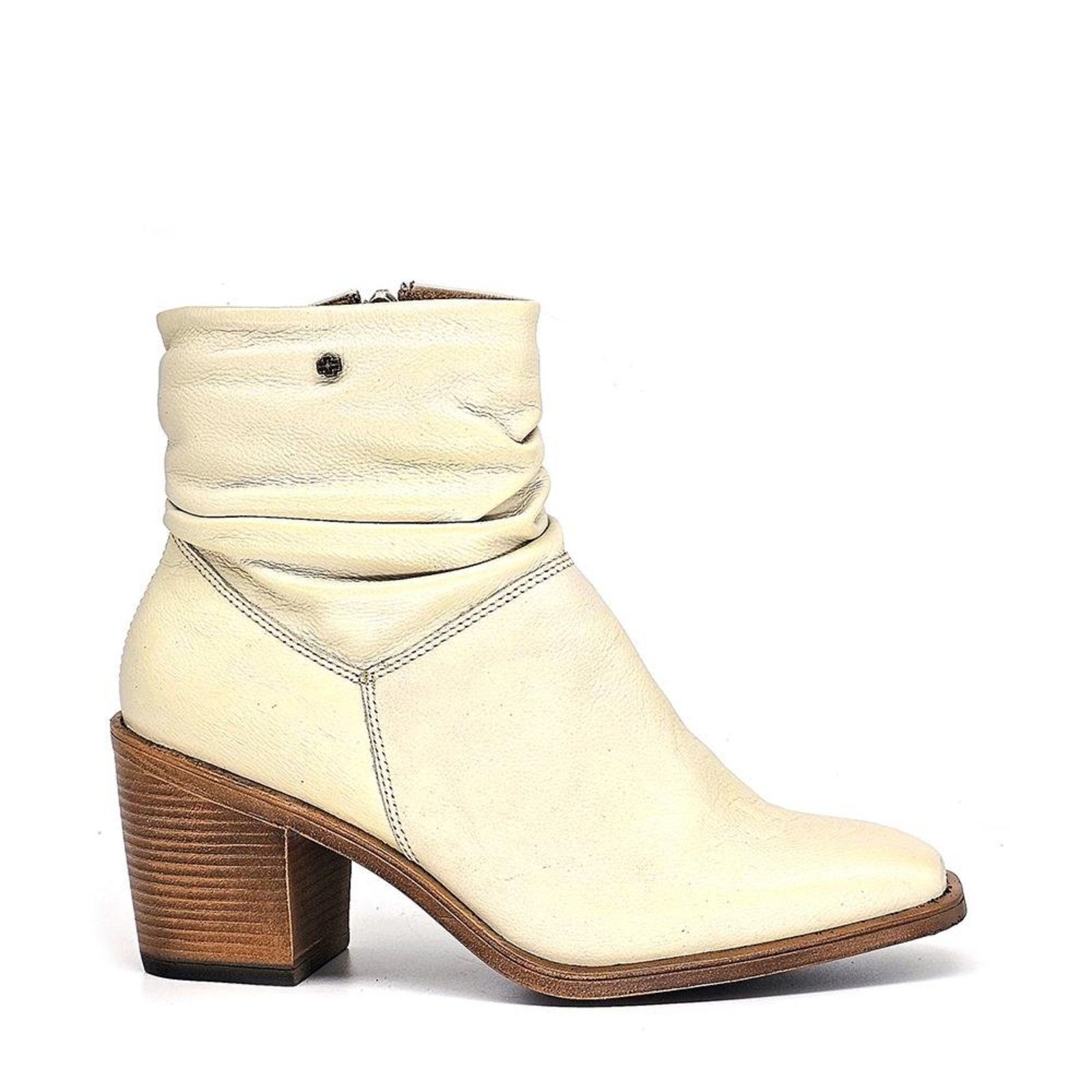 Bota Feminina KAR004 Couro Off White Incolor