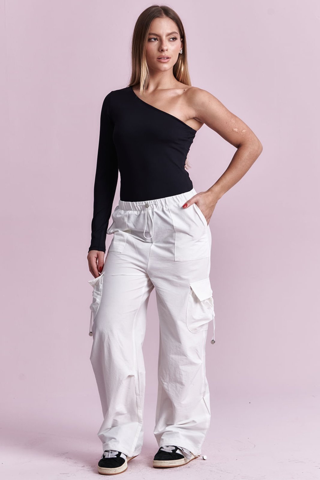 Calça Feminina Jogger Bolso Lateral Planet Girls Off White