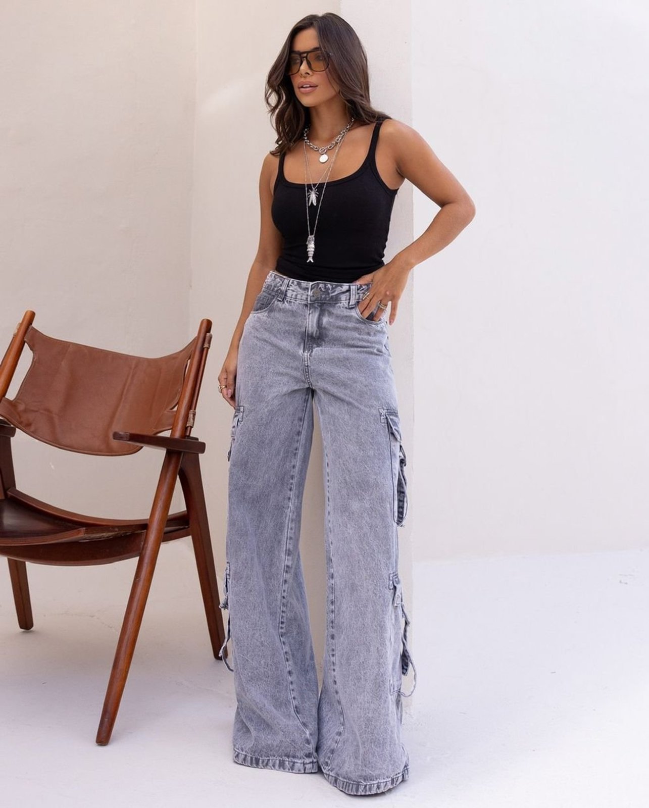 Calça Jeans Wide Leg Feminina Relaxed Cargo 4 Bolsos 24995- Cinza Consciência