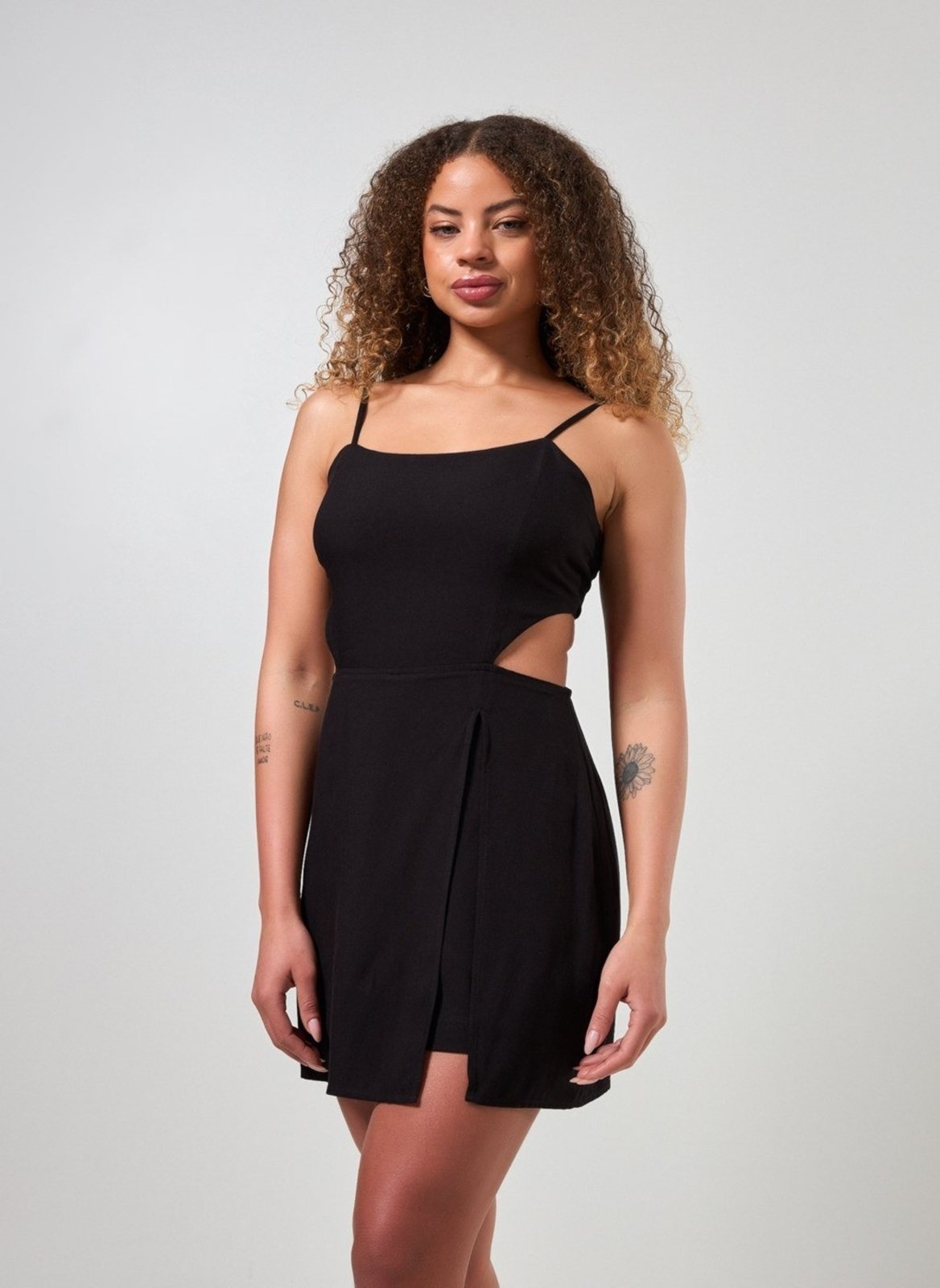 Vista 2 Vestido Macaquinho Curto Com Fenda Youcom multicolorido Youcom multicolorido